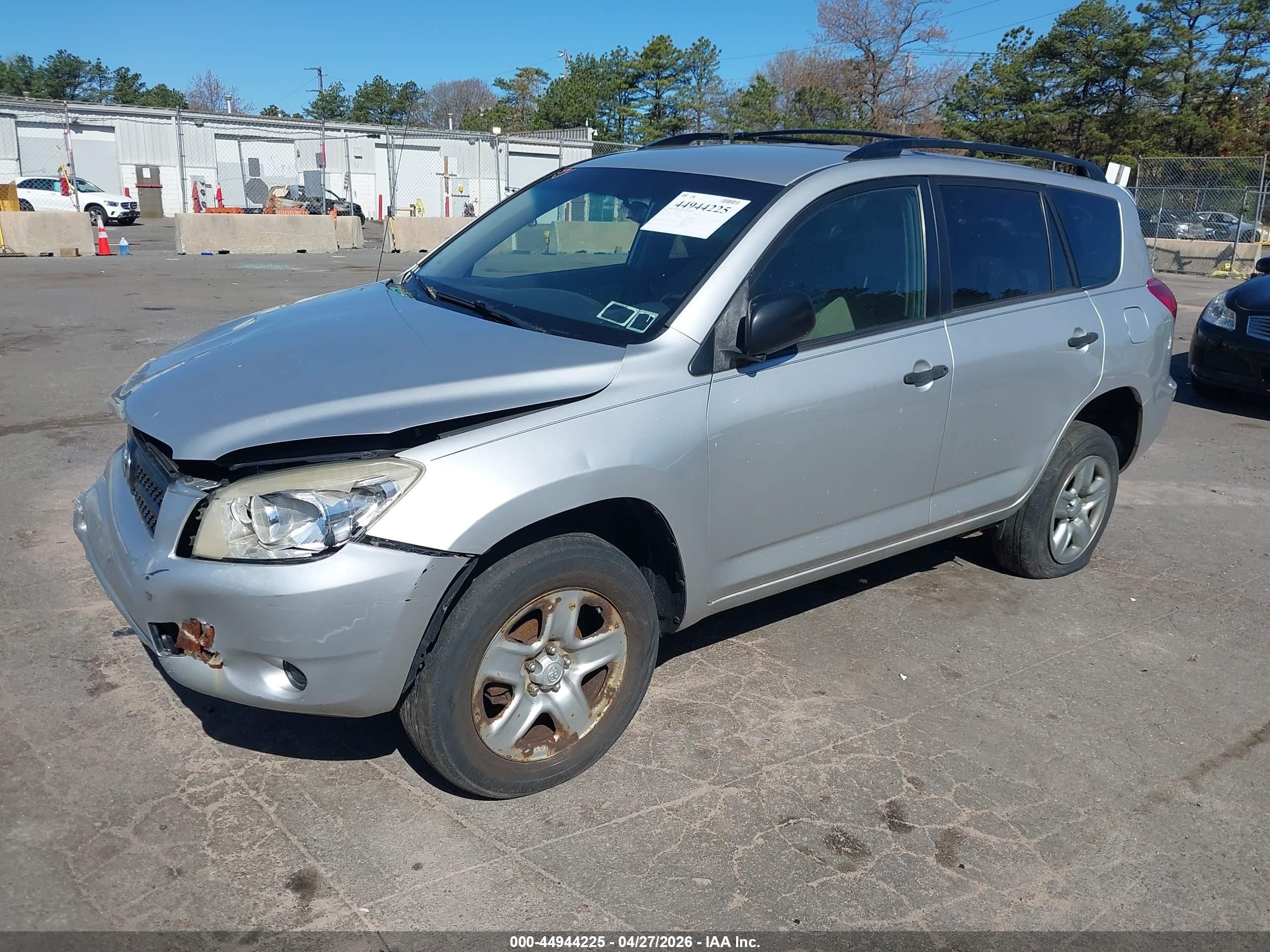 2008 Toyota Rav4 Silver vin: JTMBD33V185209428