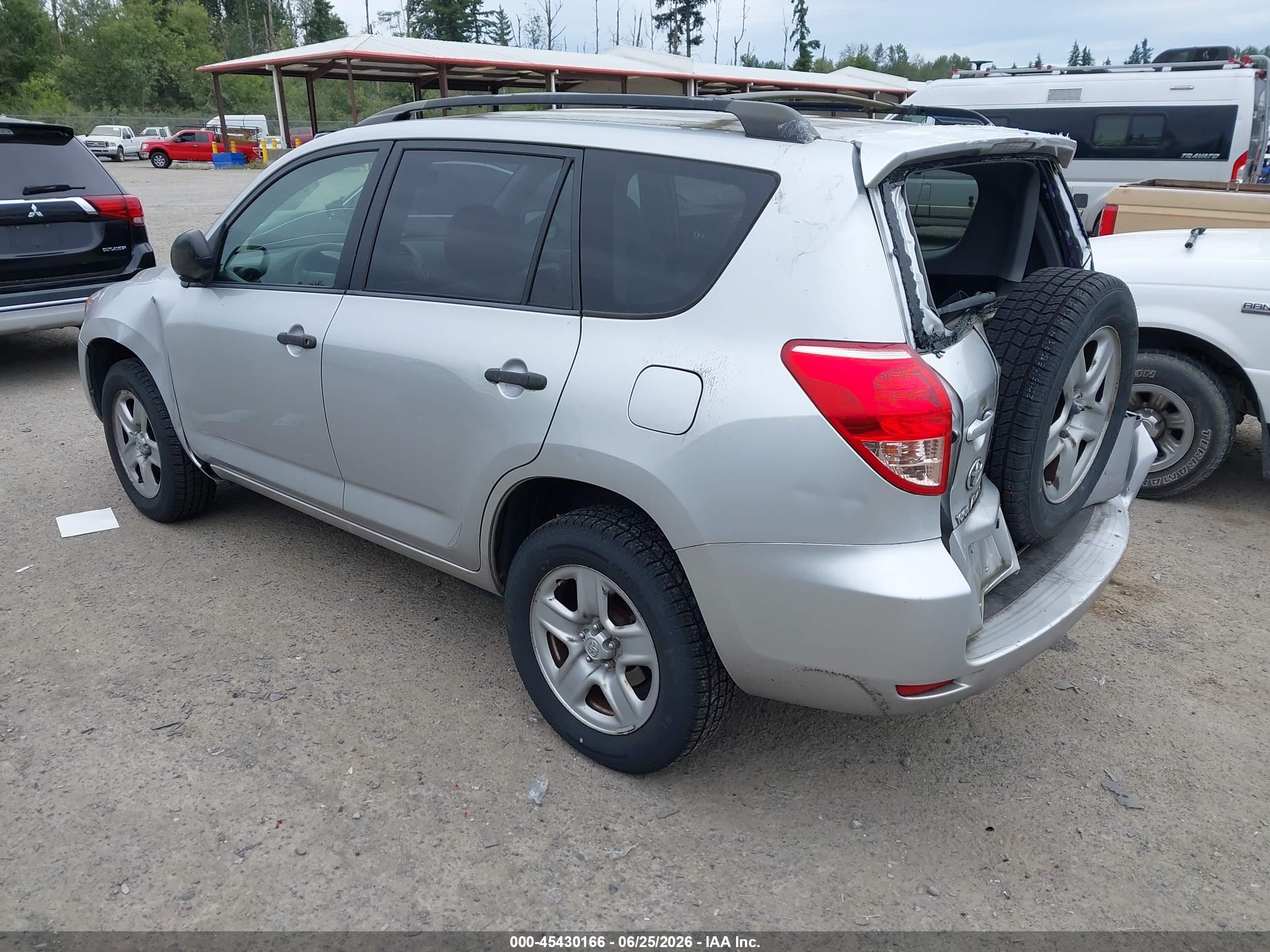 2008 Toyota Rav4   Silver vin: JTMBD33V186071447