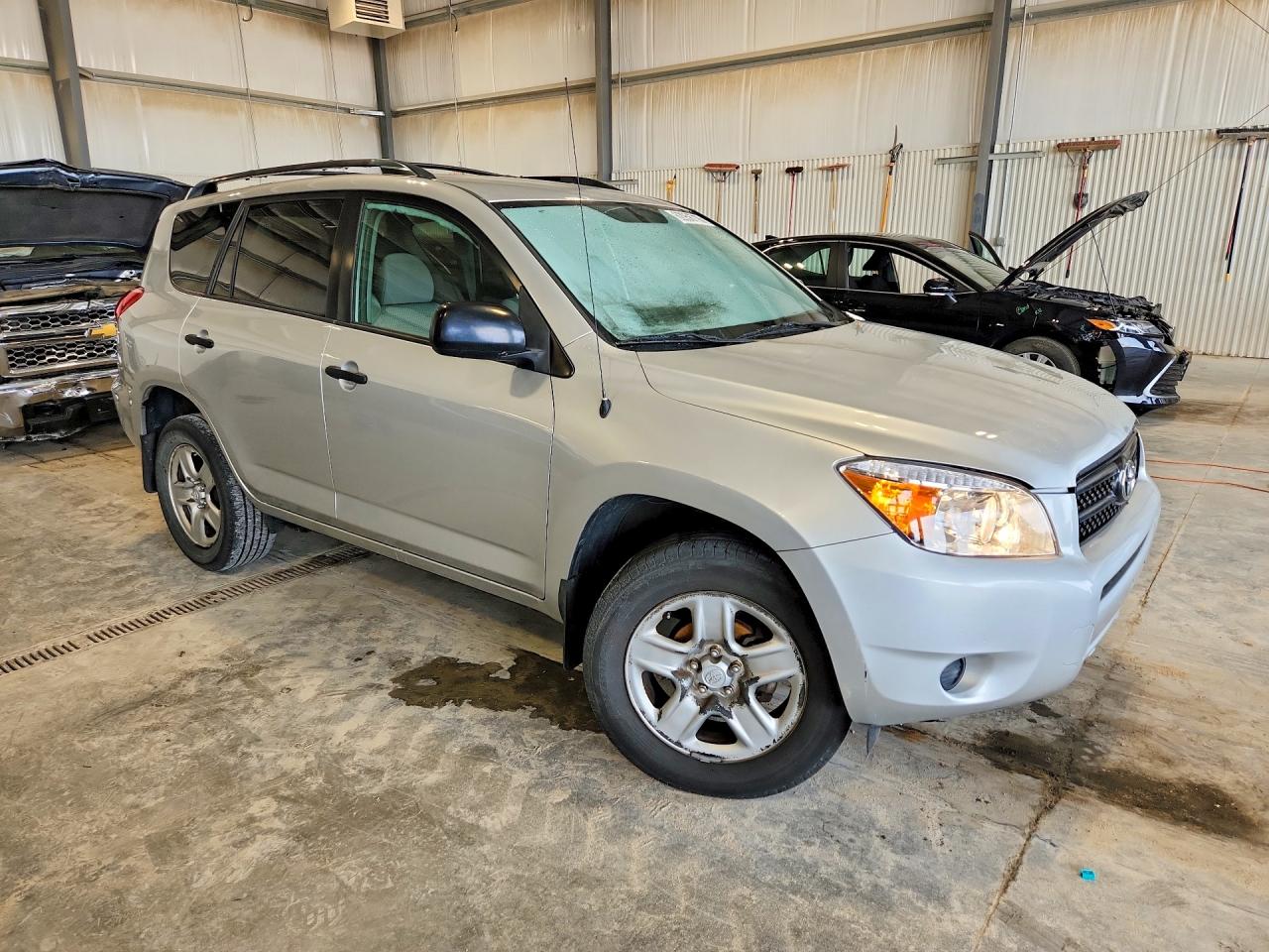 2006 Toyota Rav4 Base Gray vin: JTMBD33V265013284