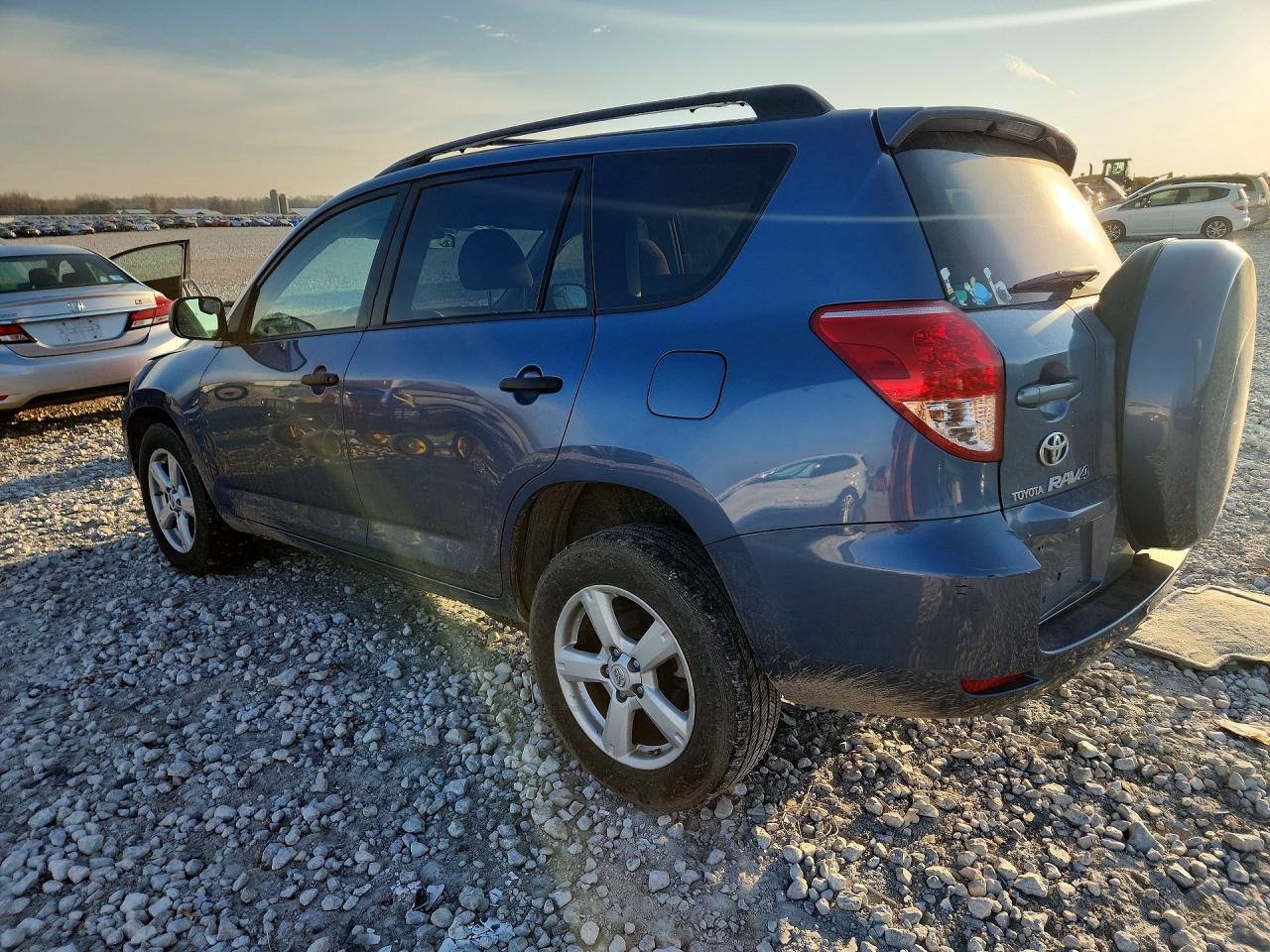 2006 Toyota Rav4 Base Blue vin: JTMBD33V265042087