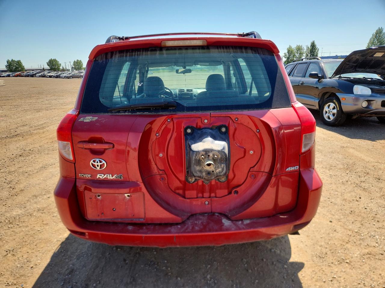 2006 Toyota Rav4 Base Красный vin: JTMBD33V266001842