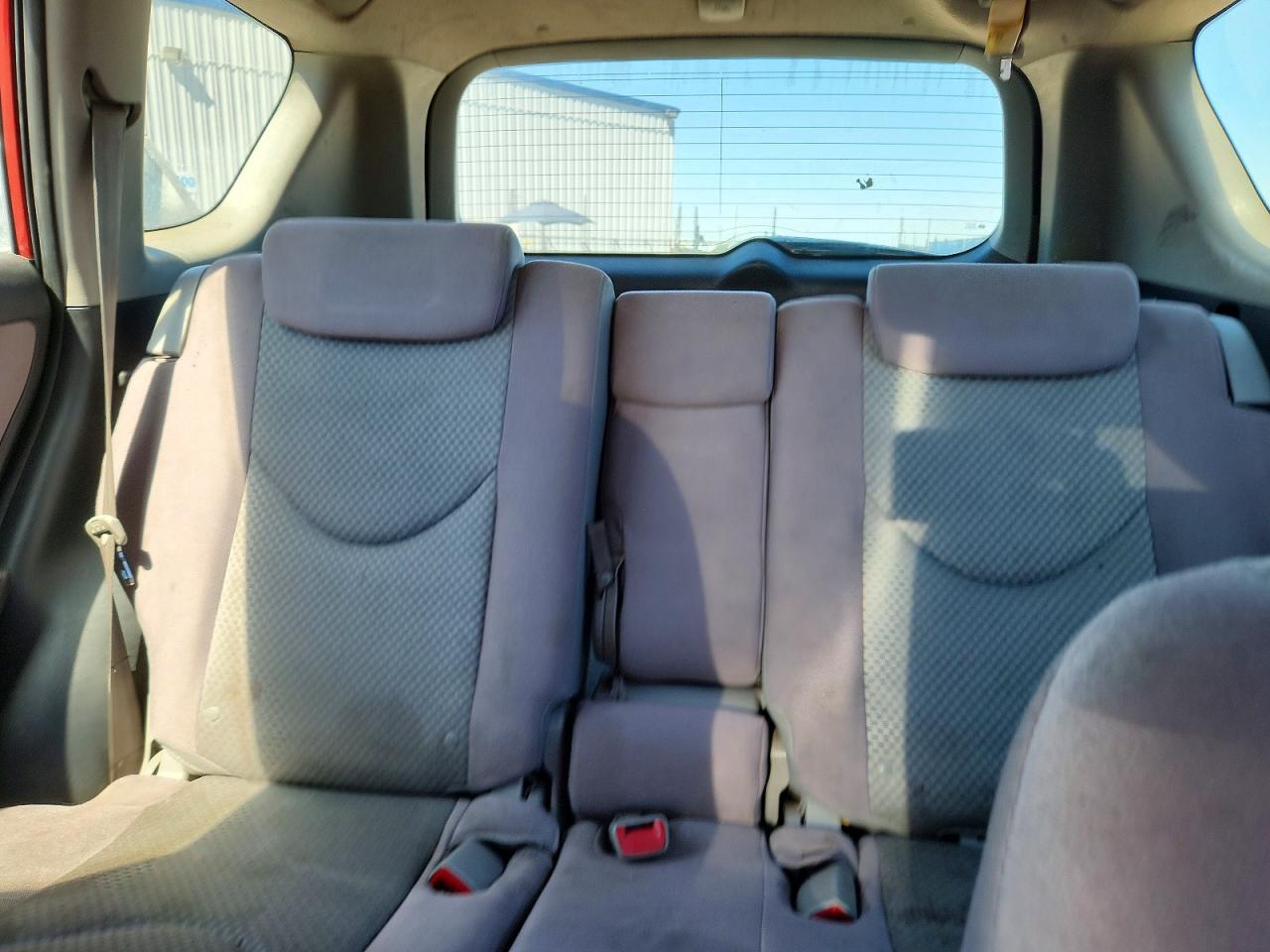 2006 Toyota Rav4 Base Красный vin: JTMBD33V266001842