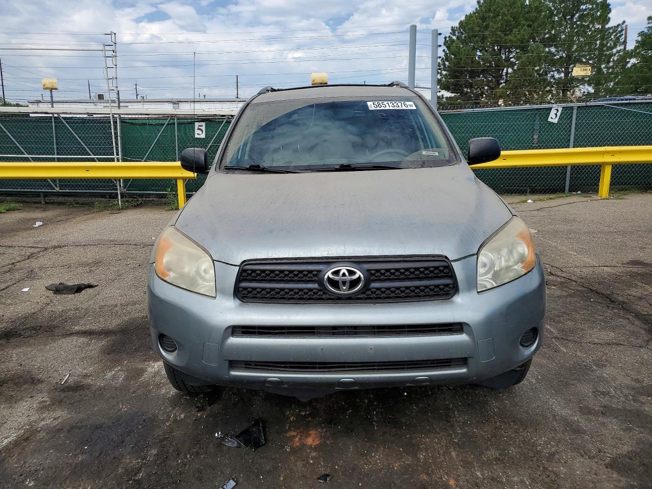 2006 Toyota Rav4 Base Gray vin: JTMBD33V266015420
