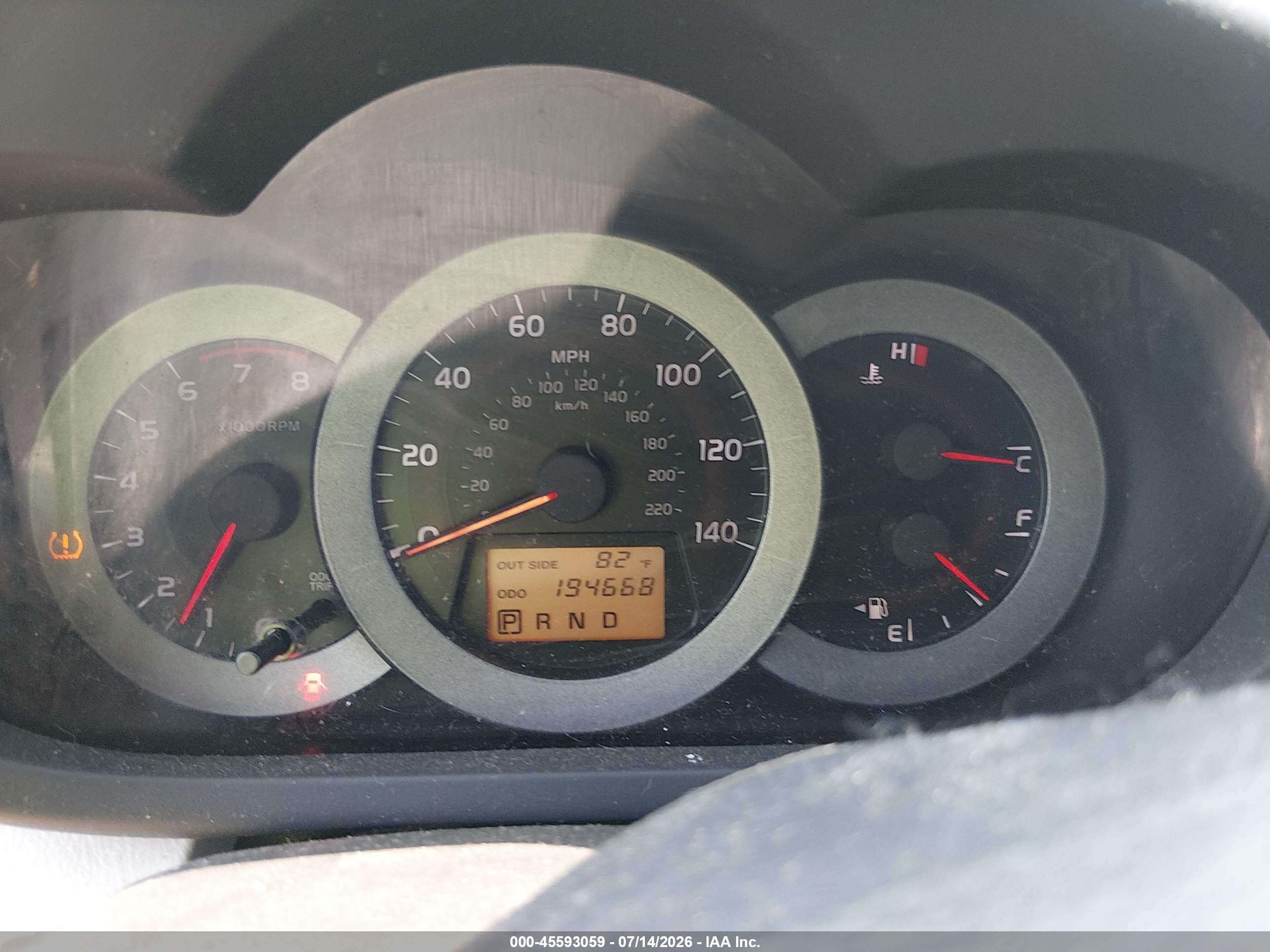 2006 Toyota Rav4   Silver vin: JTMBD33V266018379