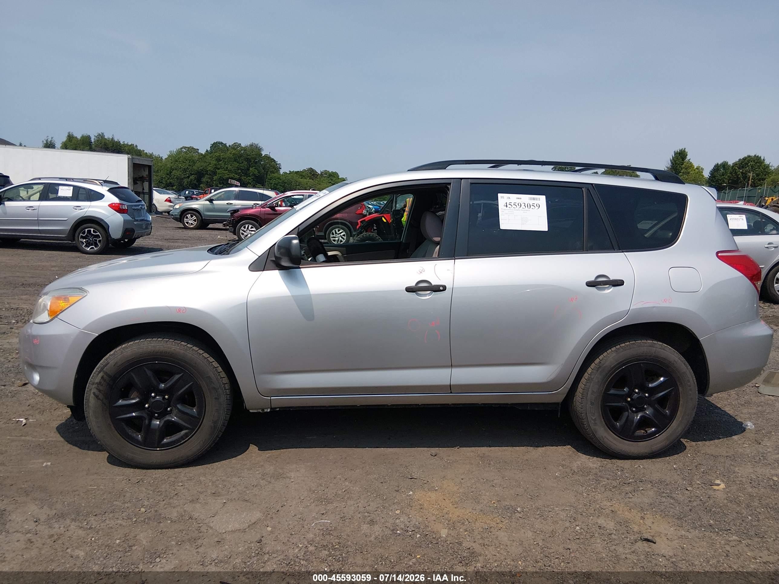2006 Toyota Rav4   Silver vin: JTMBD33V266018379