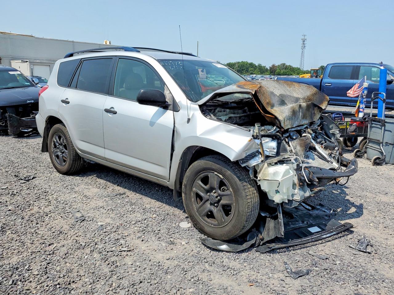 2007 Toyota Rav4 Base Silver vin: JTMBD33V275076712