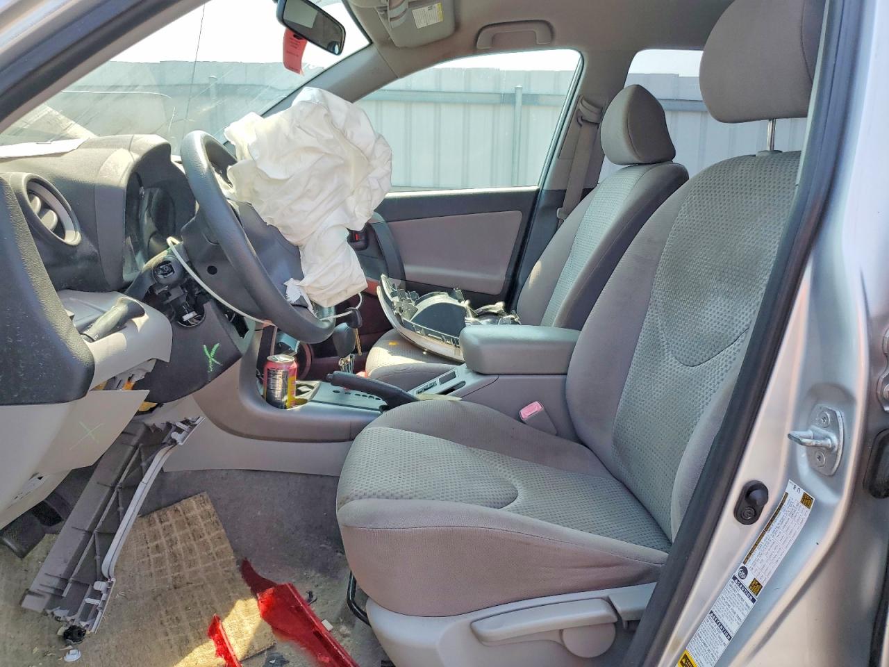 2007 Toyota Rav4 Base Silver vin: JTMBD33V275076712