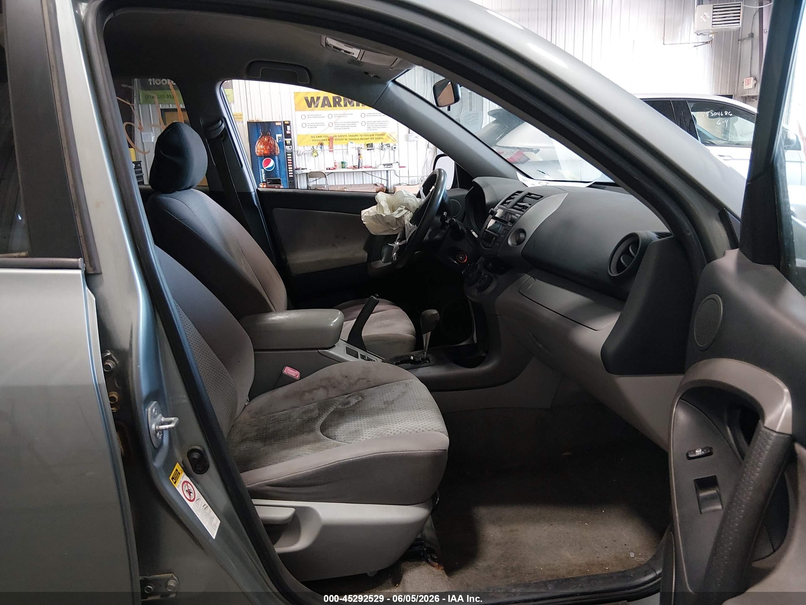 2007 Toyota Rav4   Green vin: JTMBD33V275084485