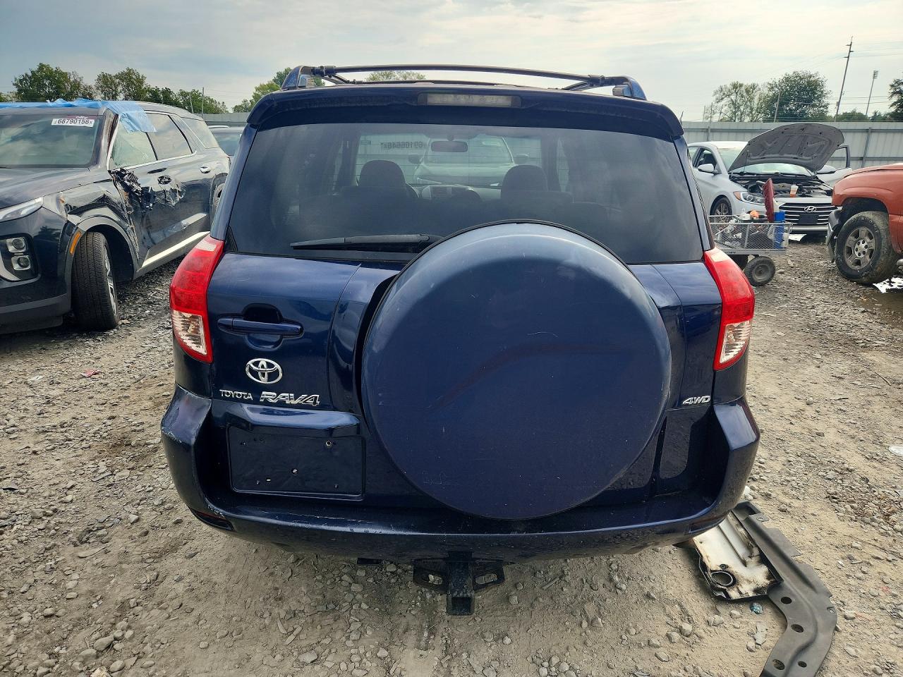 2007 Toyota Rav4 Base Blue vin: JTMBD33V275119364