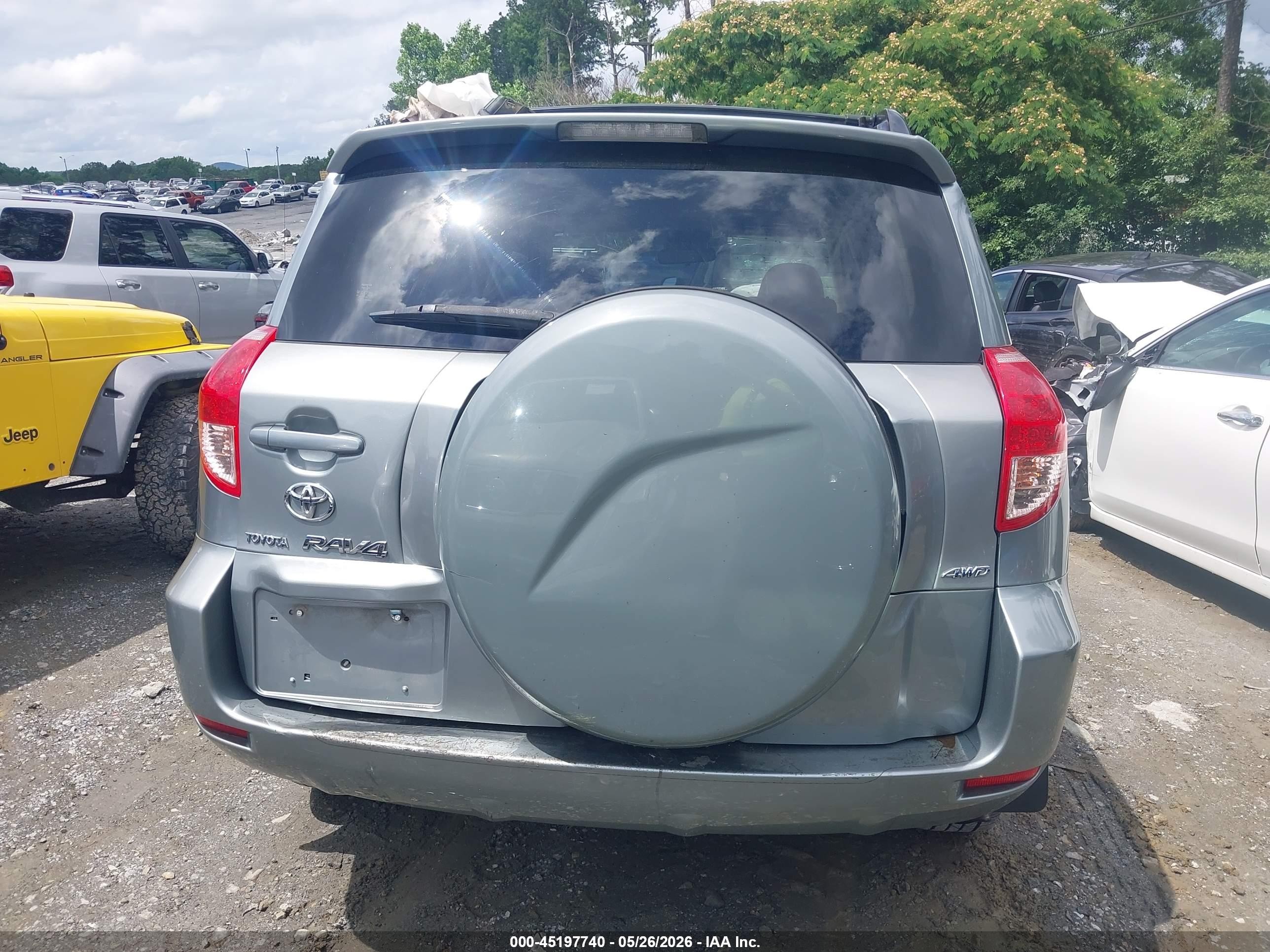 2007 Toyota Rav4   Gray vin: JTMBD33V275123379