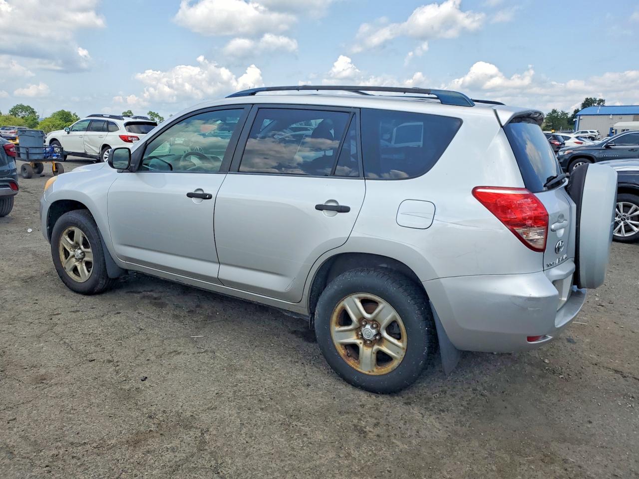 2007 Toyota Rav4 Base Silver vin: JTMBD33V276033515