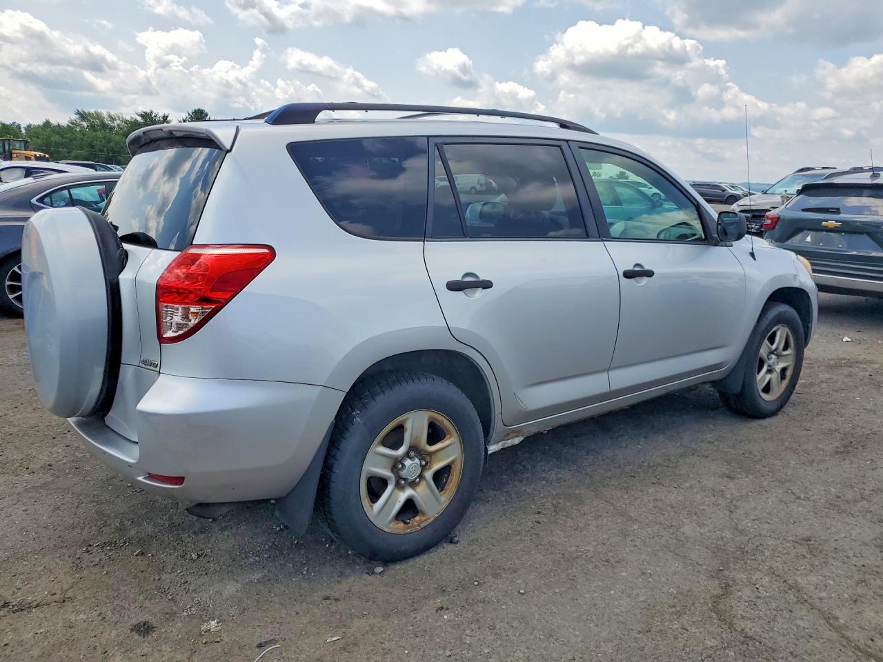 2007 Toyota Rav4 Base Silver vin: JTMBD33V276033515