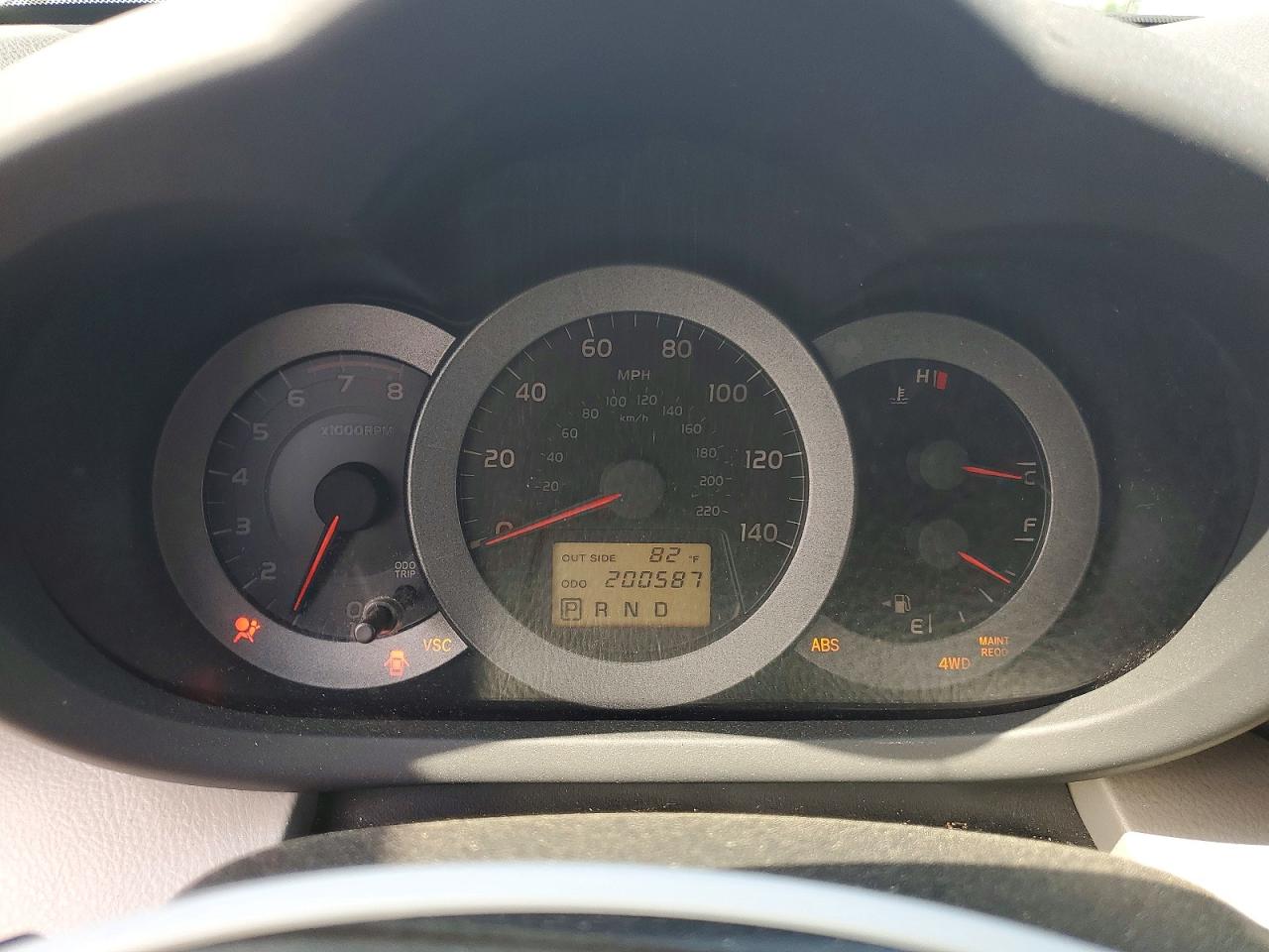 2007 Toyota Rav4 Base Silver vin: JTMBD33V276033515