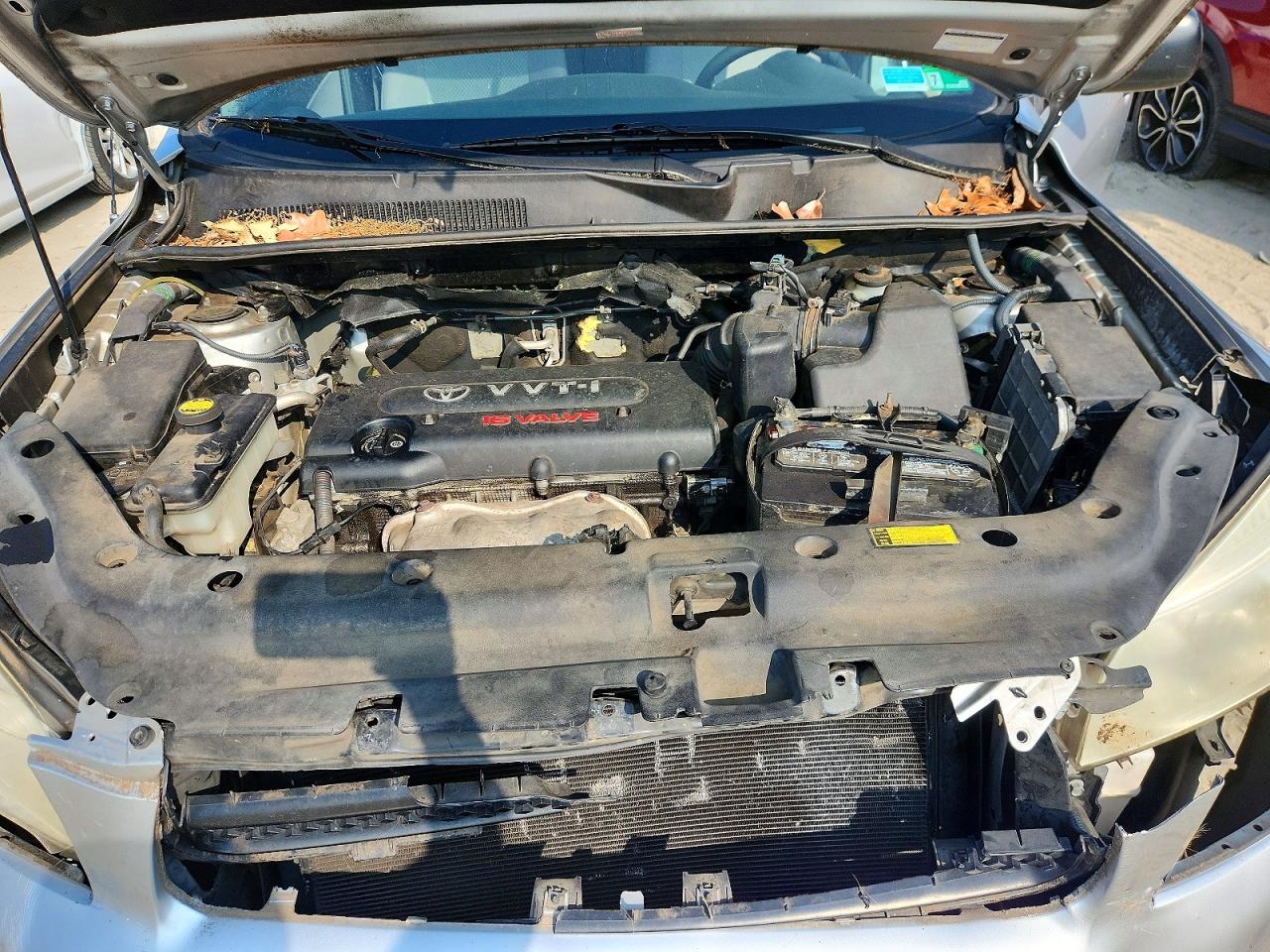 2008 Toyota Rav4 Base Серебряный vin: JTMBD33V286080061