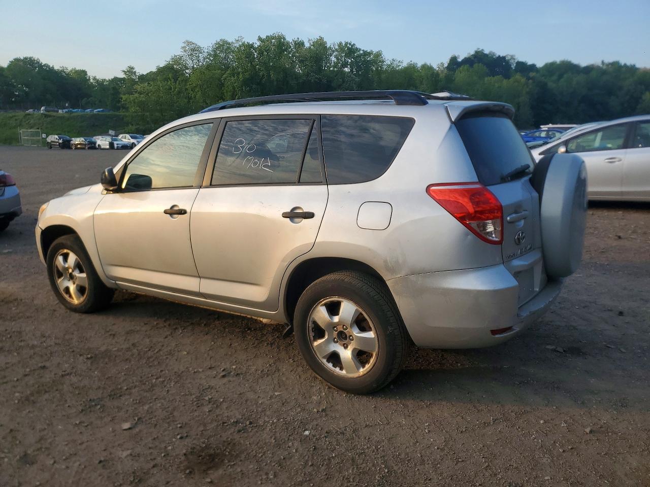 2006 Toyota Rav4 Base Silver vin: JTMBD33V366014115