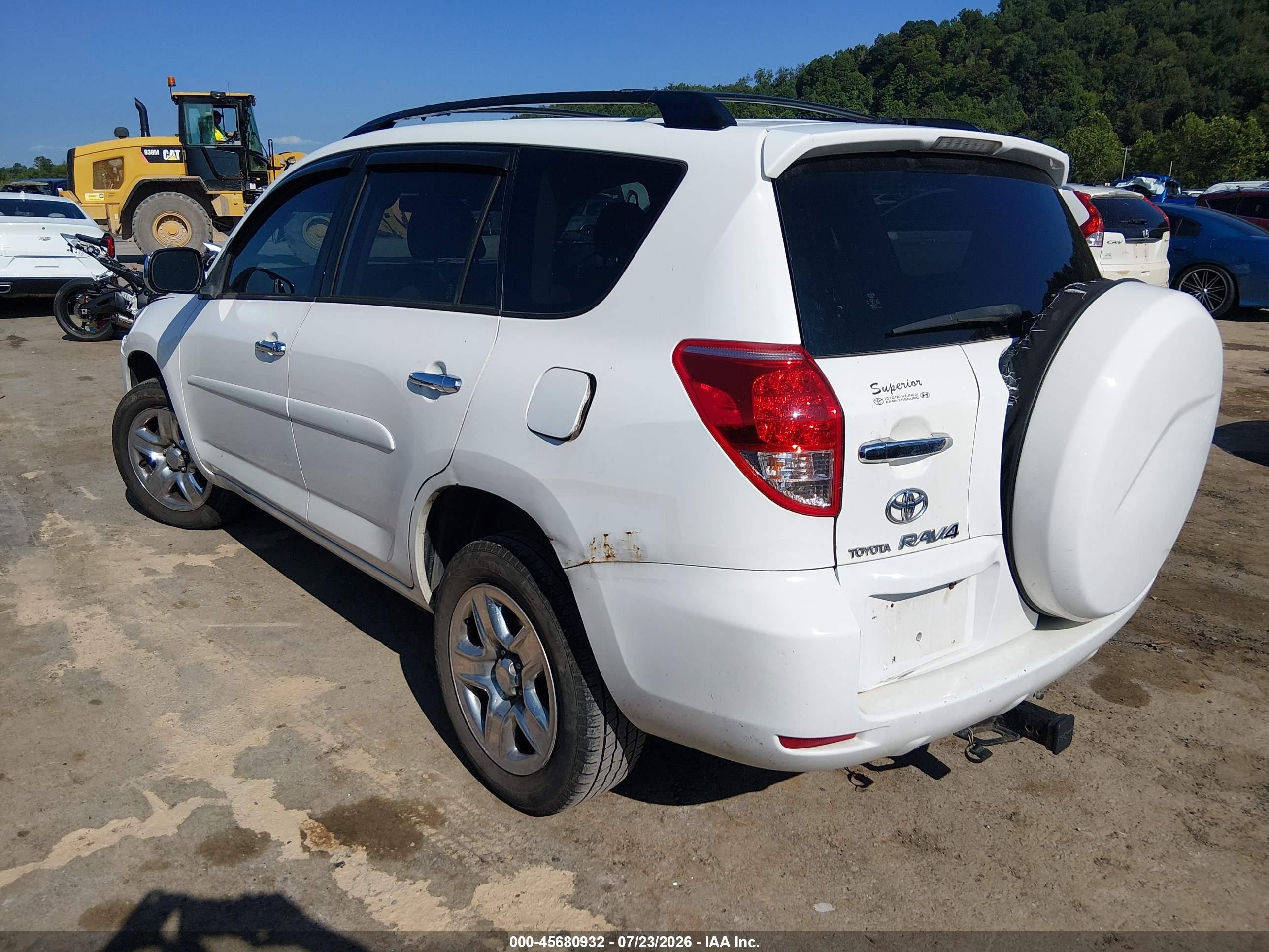 2007 Toyota Rav4 White vin: JTMBD33V375075438
