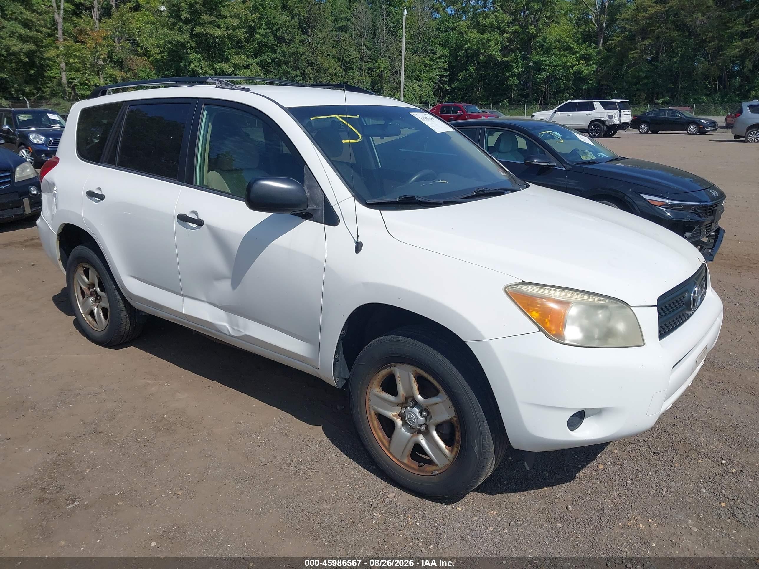 2007 Toyota Rav4   White vin: JTMBD33V376038089