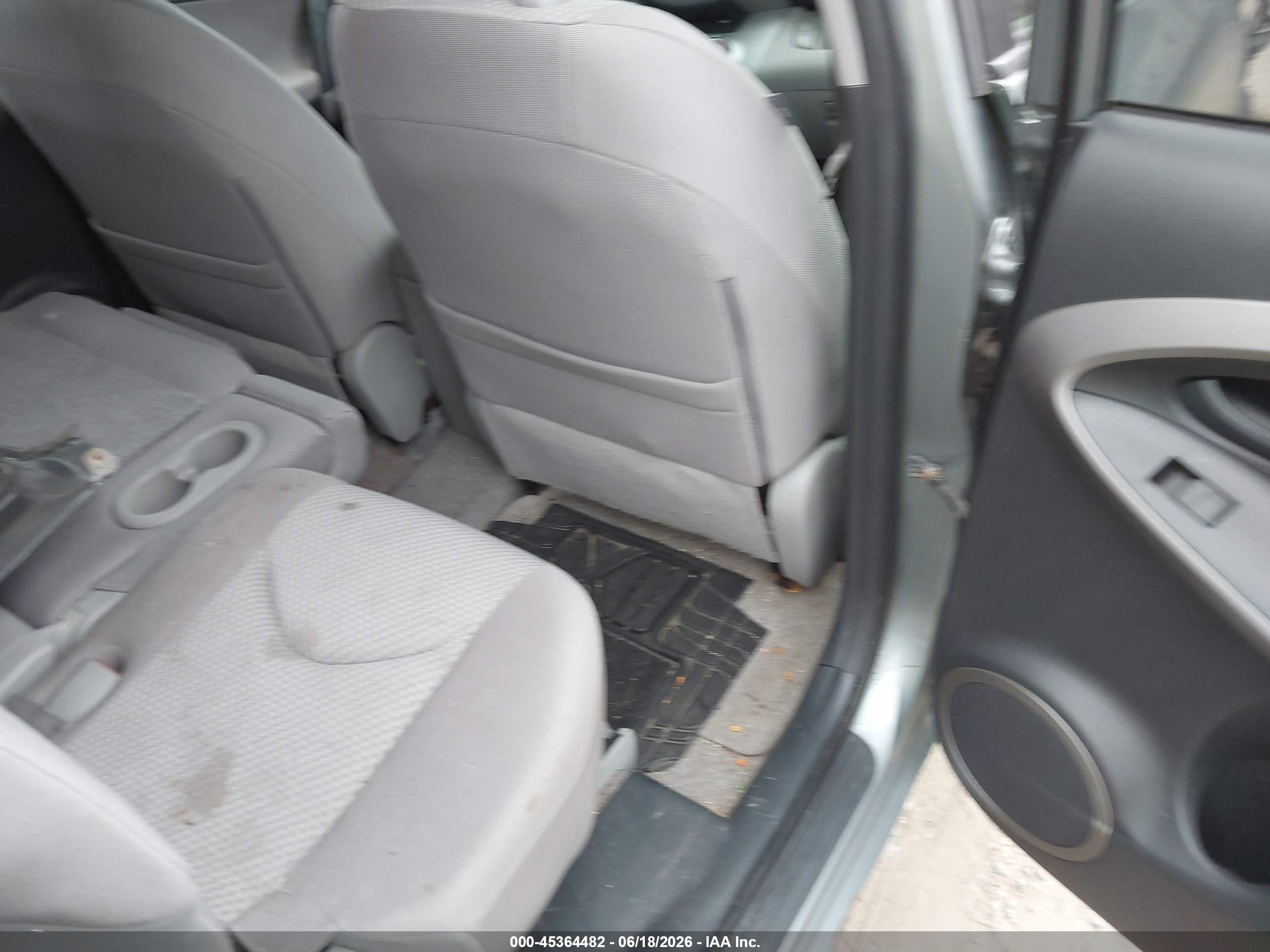 2008 Toyota Rav4   Gray vin: JTMBD33V385152715