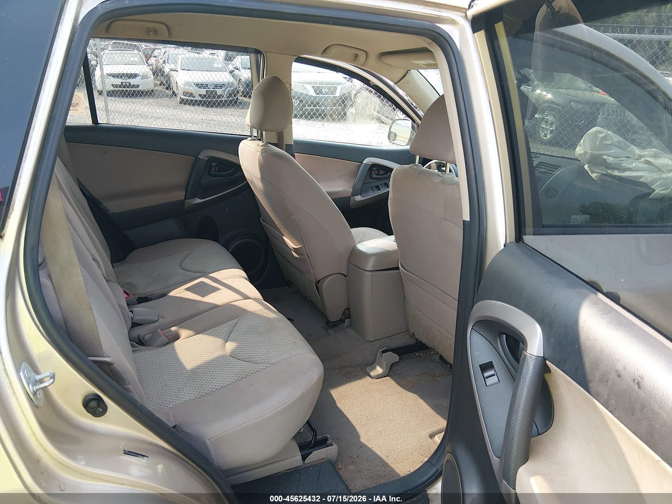 2008 Toyota Rav4   Gold vin: JTMBD33V386056254
