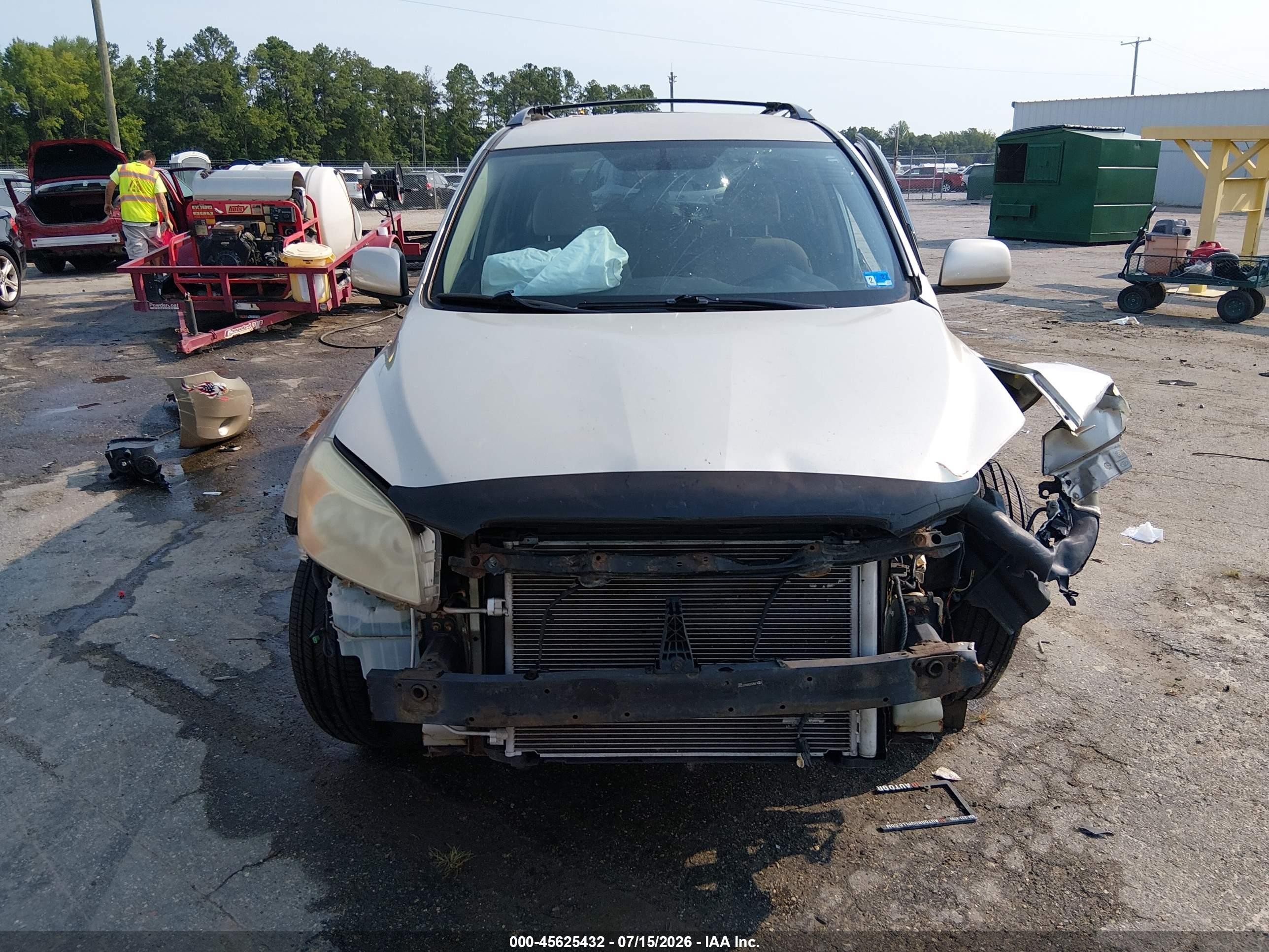 2008 Toyota Rav4   Gold vin: JTMBD33V386056254