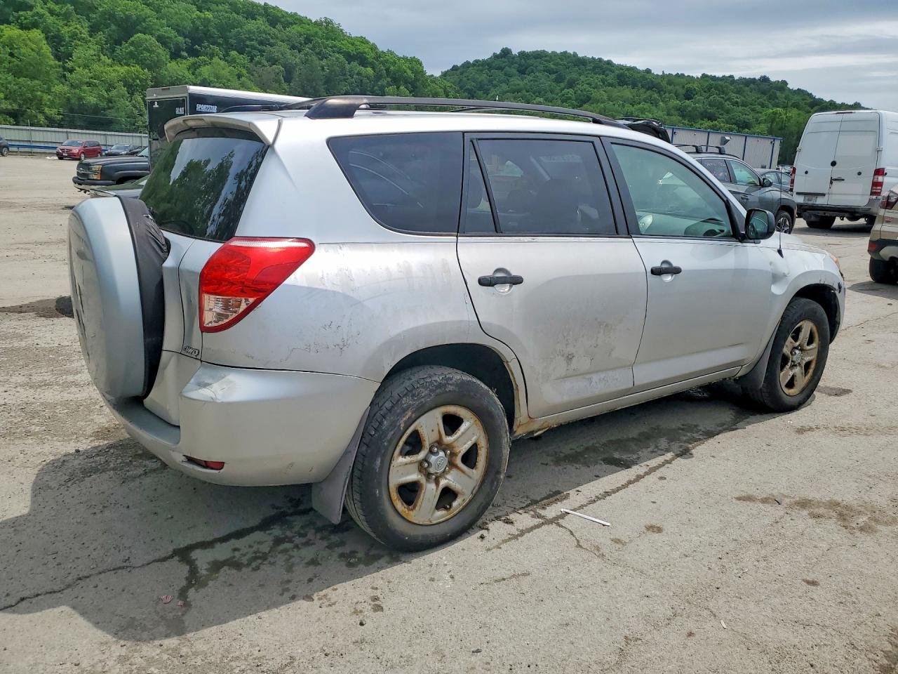 2008 Toyota Rav4 Base Silver vin: JTMBD33V386069327