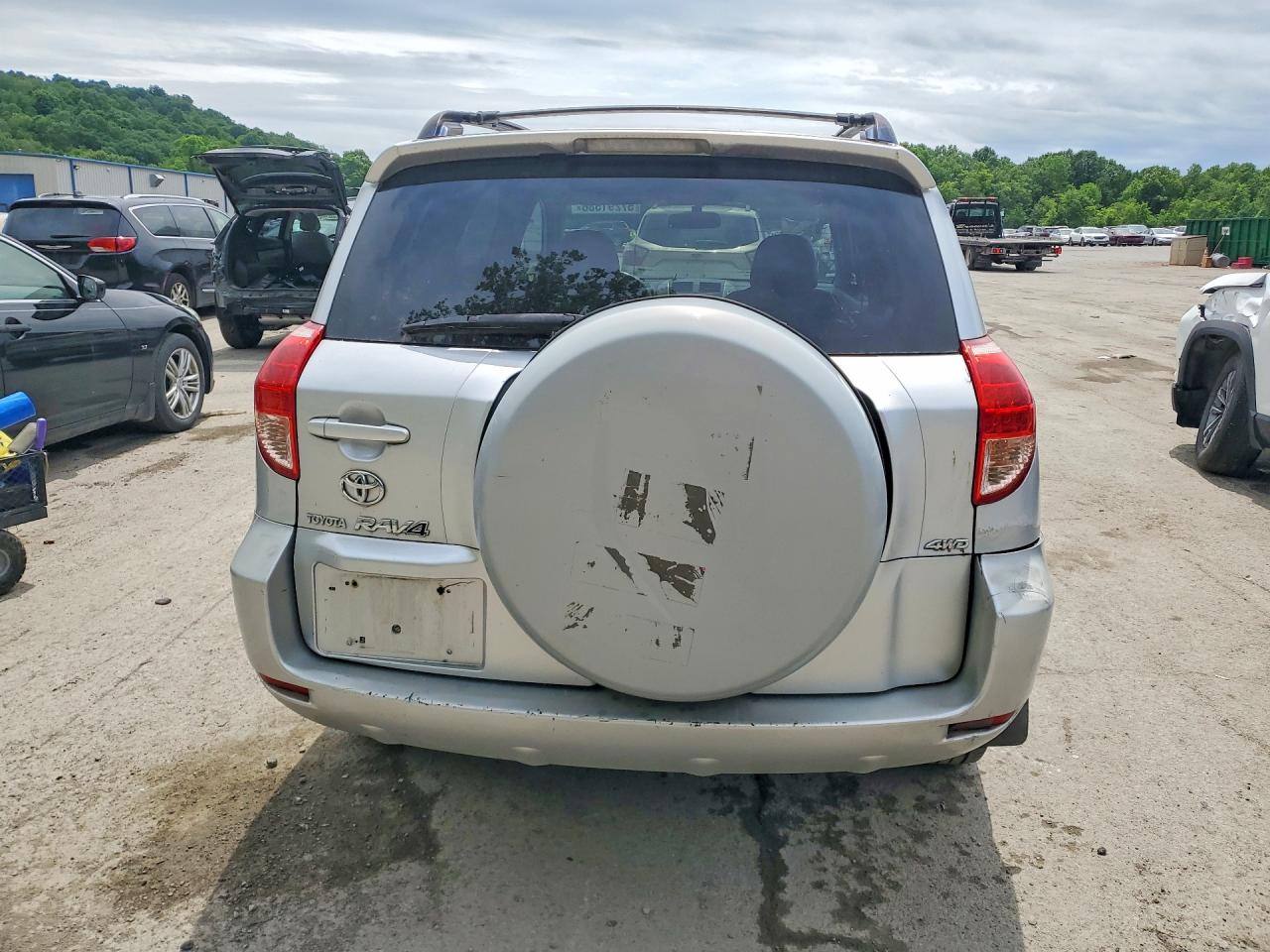 2008 Toyota Rav4 Base Silver vin: JTMBD33V386069327