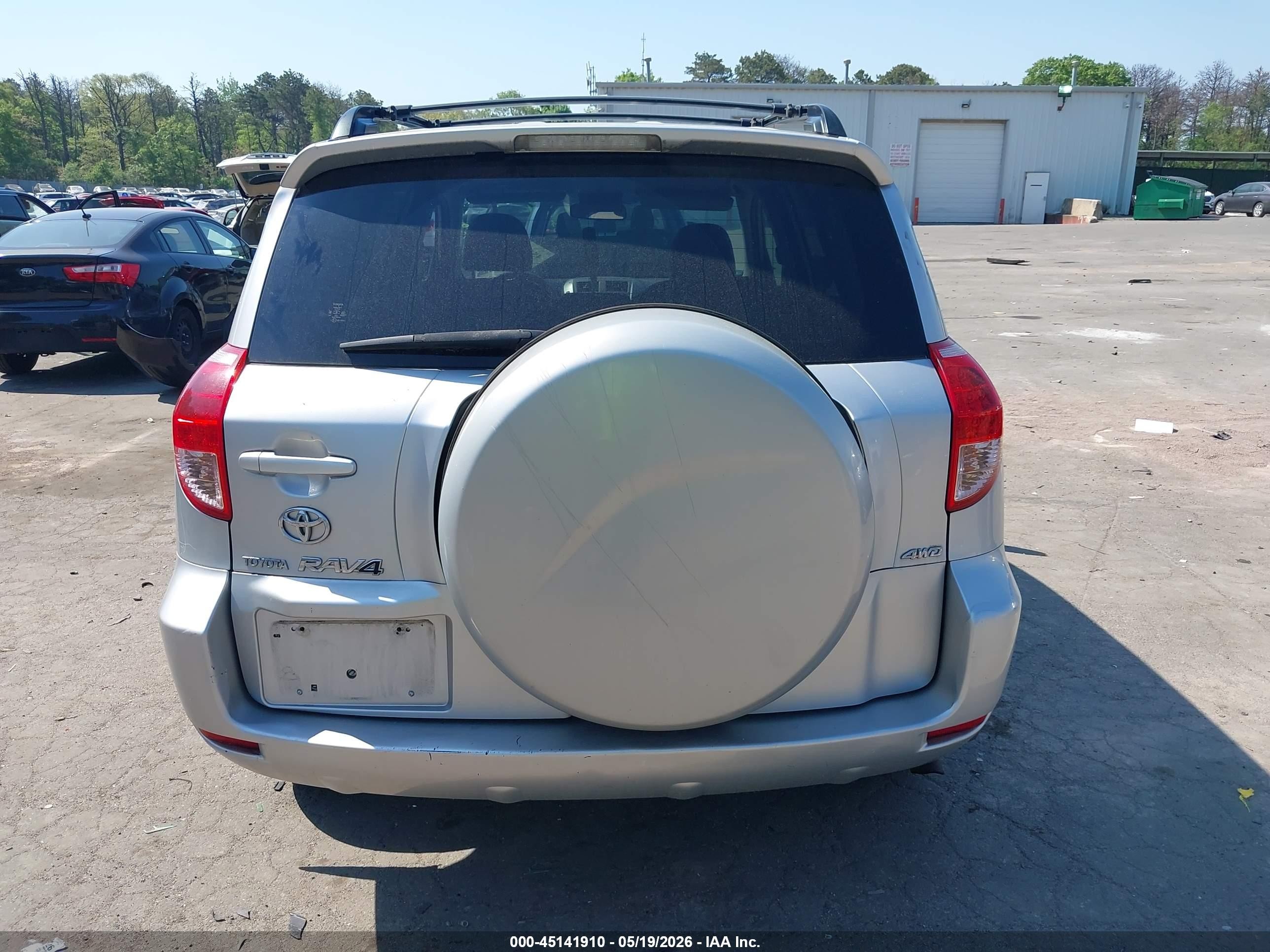 2008 Toyota Rav4 Silver vin: JTMBD33V386081025