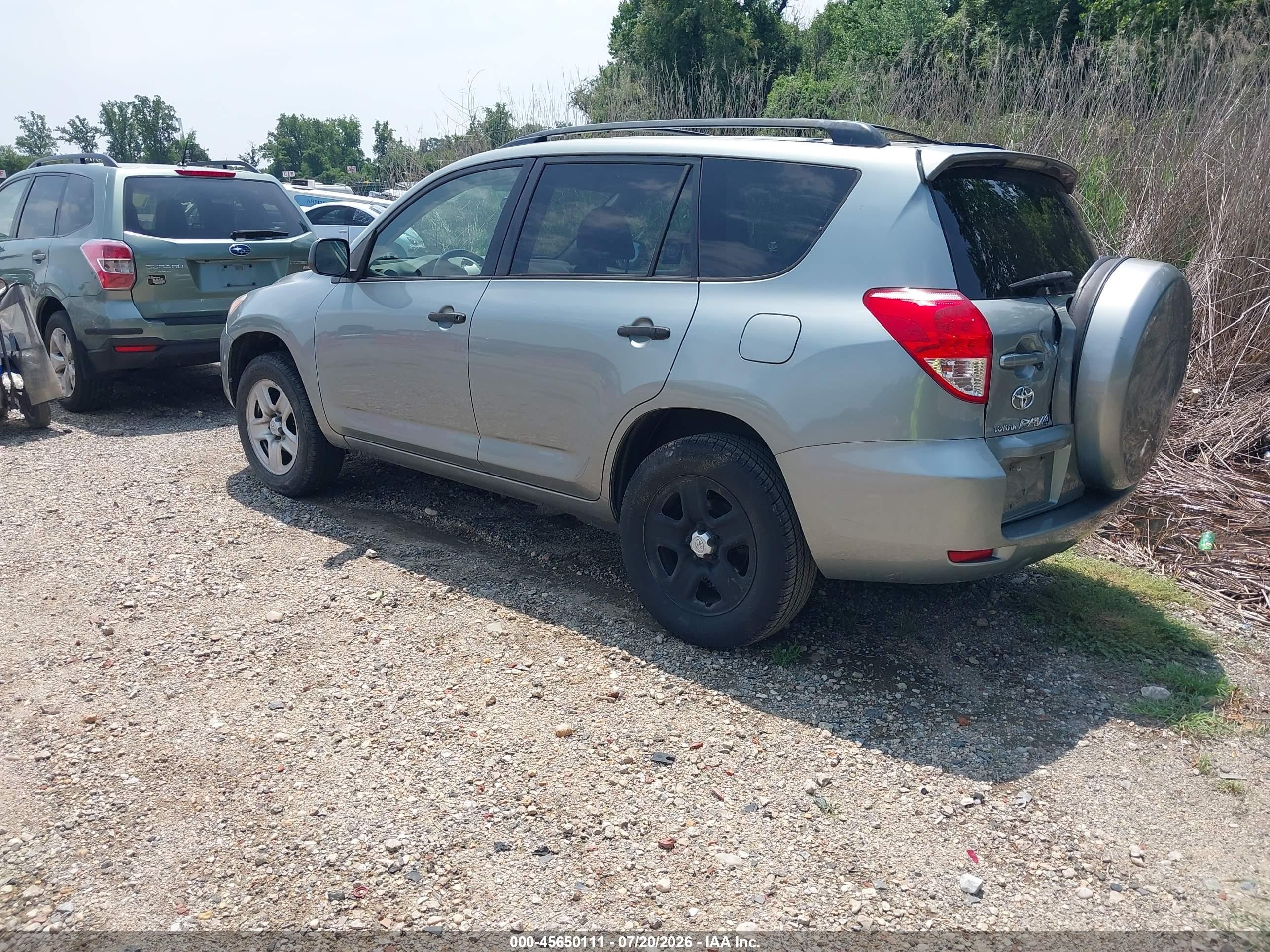 2006 Toyota Rav4   Gray vin: JTMBD33V465013707