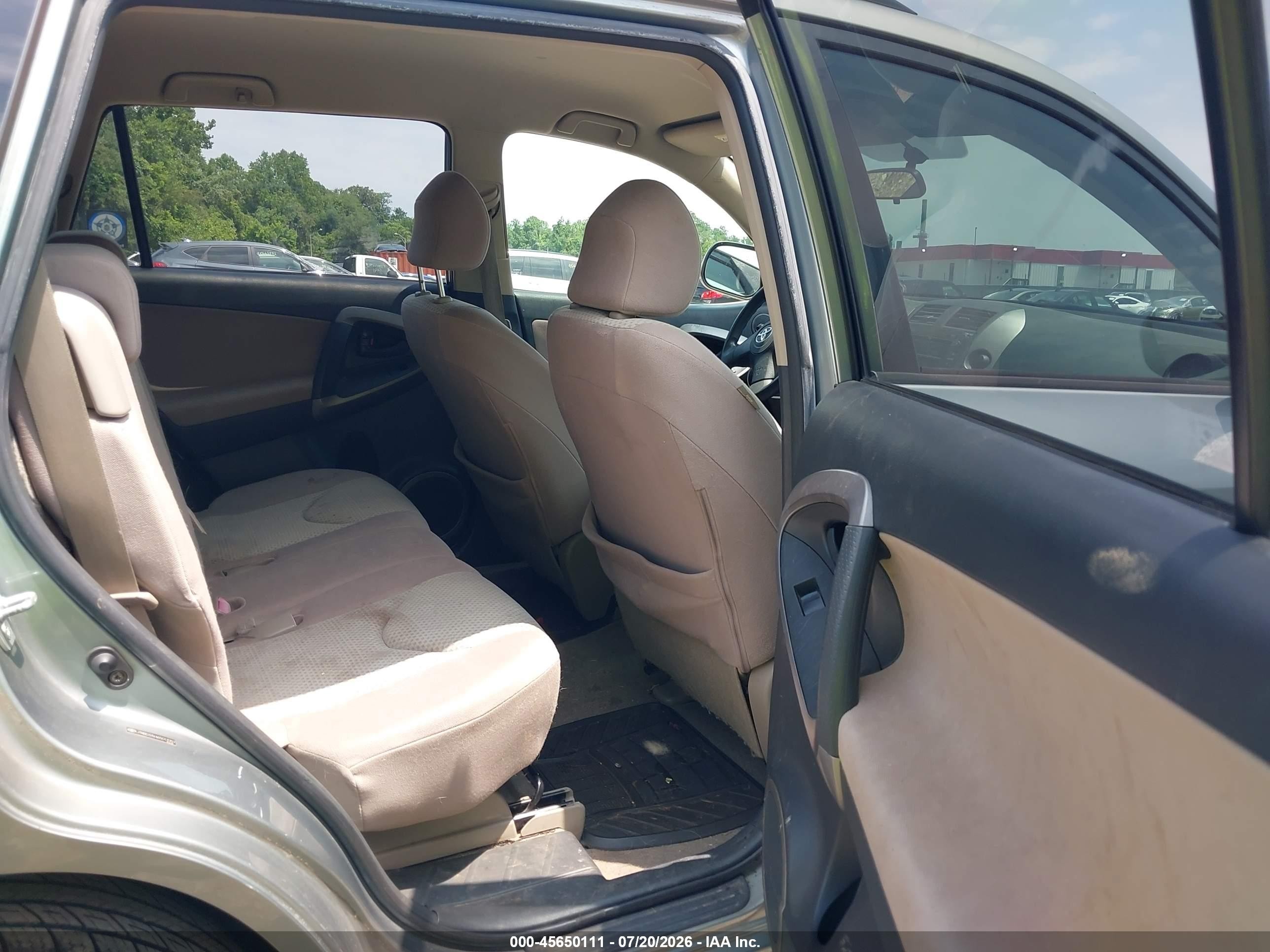 2006 Toyota Rav4   Gray vin: JTMBD33V465013707