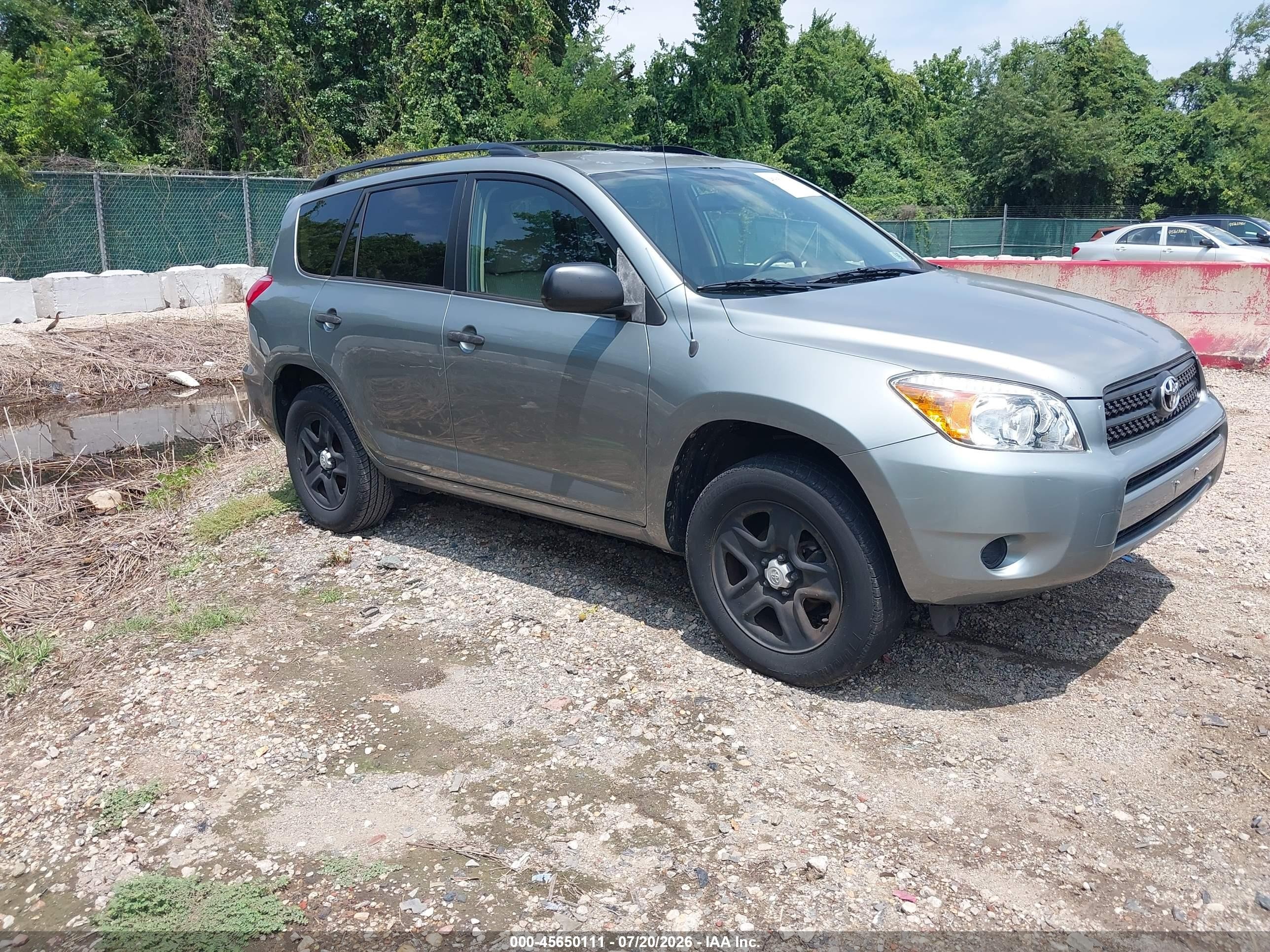 2006 Toyota Rav4   Gray vin: JTMBD33V465013707