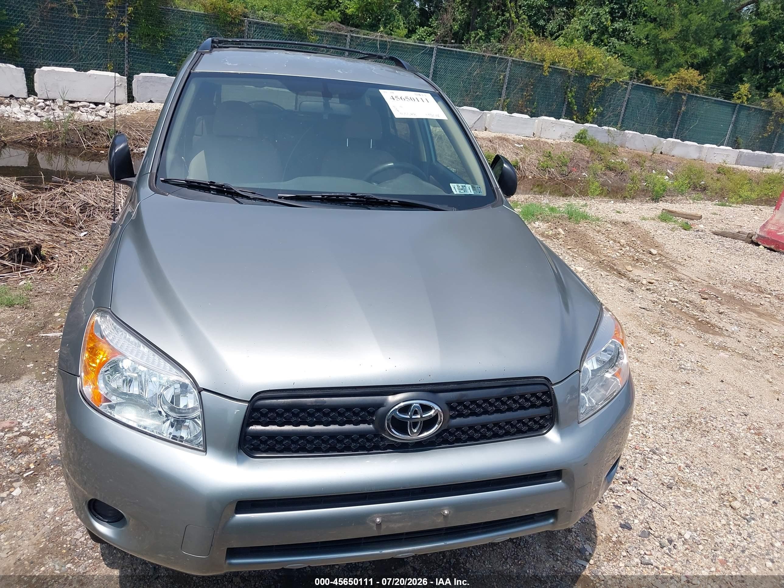 2006 Toyota Rav4   Gray vin: JTMBD33V465013707