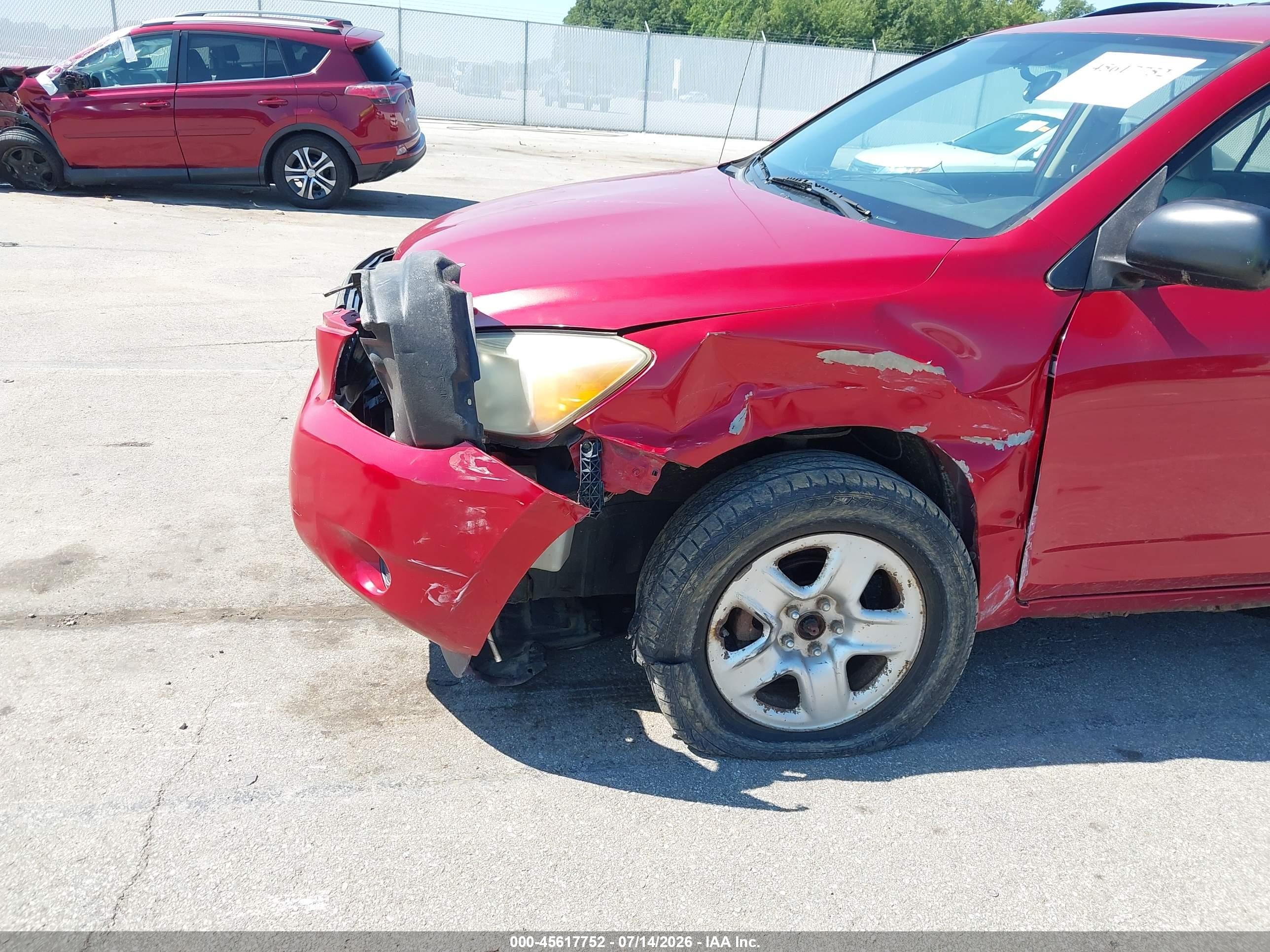 2006 Toyota Rav4   Red vin: JTMBD33V465026151