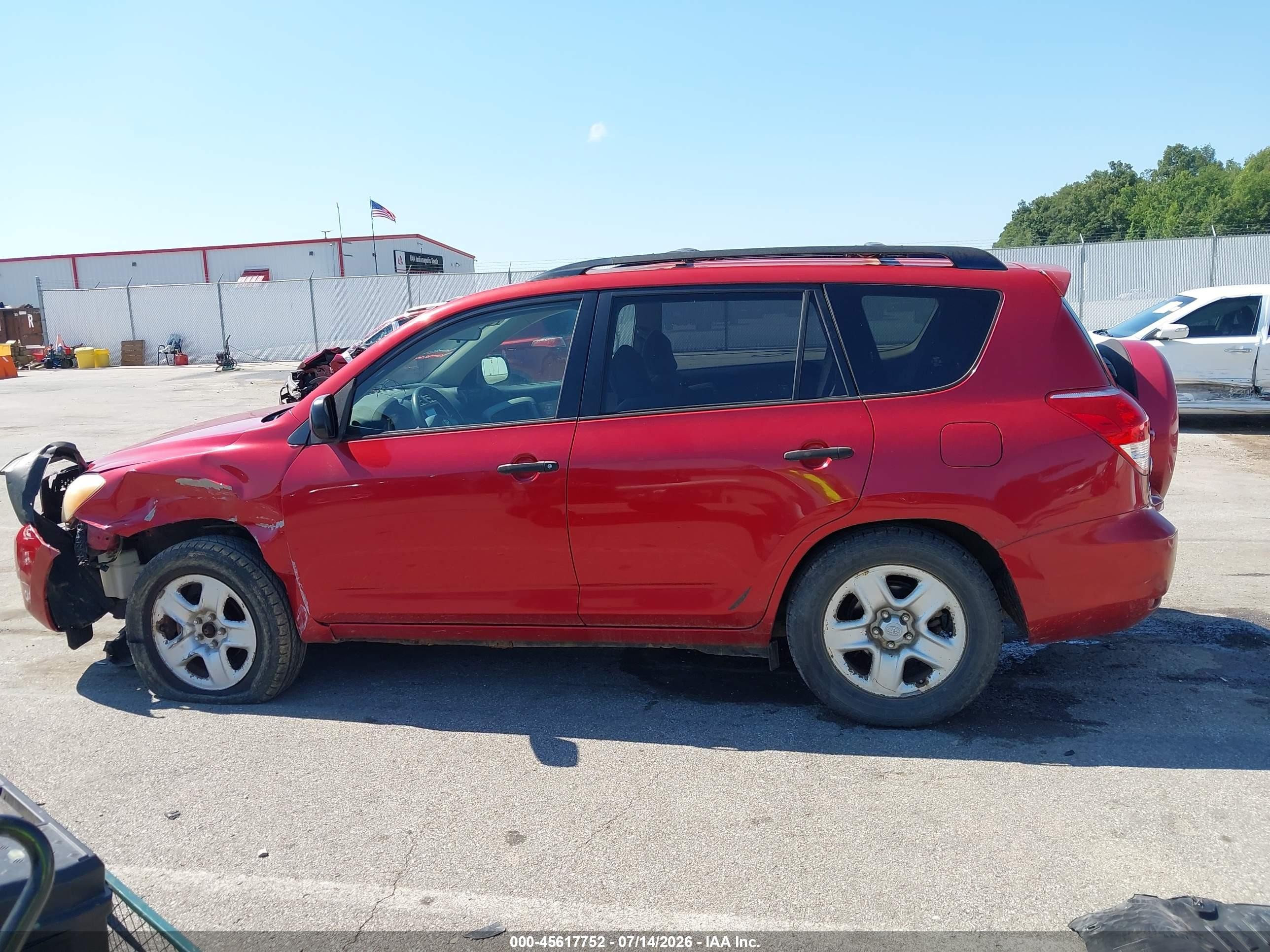 2006 Toyota Rav4   Red vin: JTMBD33V465026151