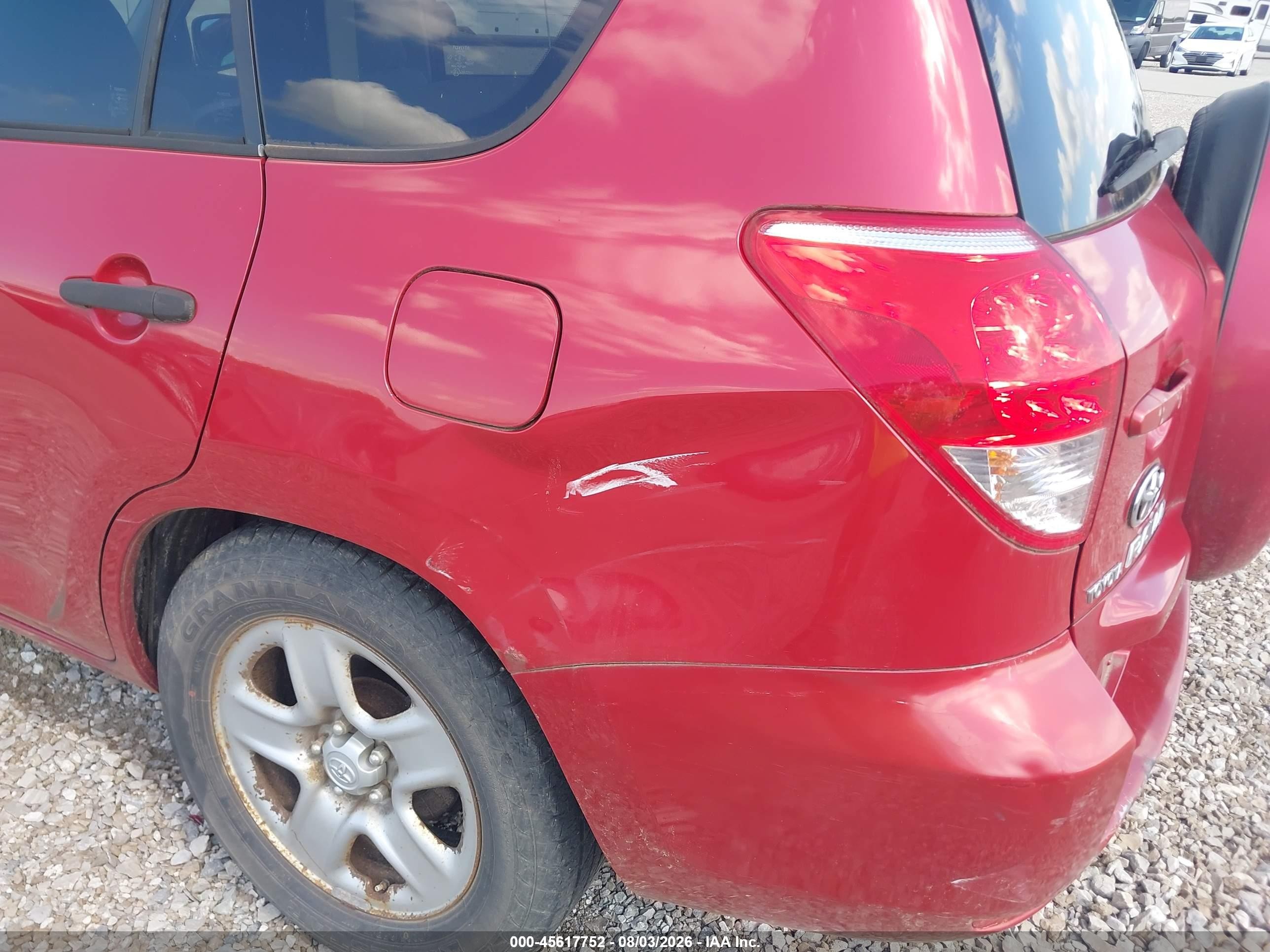 2006 Toyota Rav4   Red vin: JTMBD33V465026151