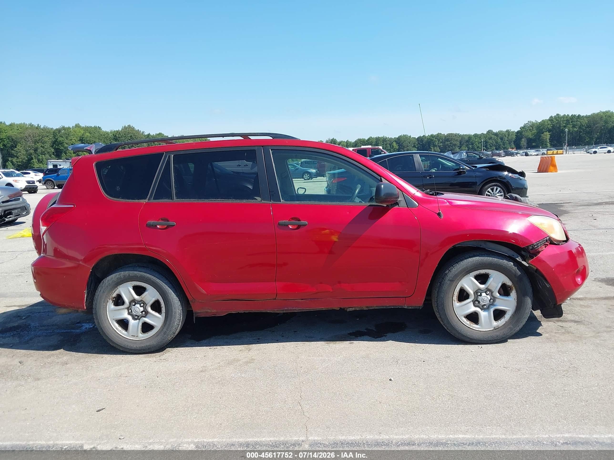 2006 Toyota Rav4   Red vin: JTMBD33V465026151