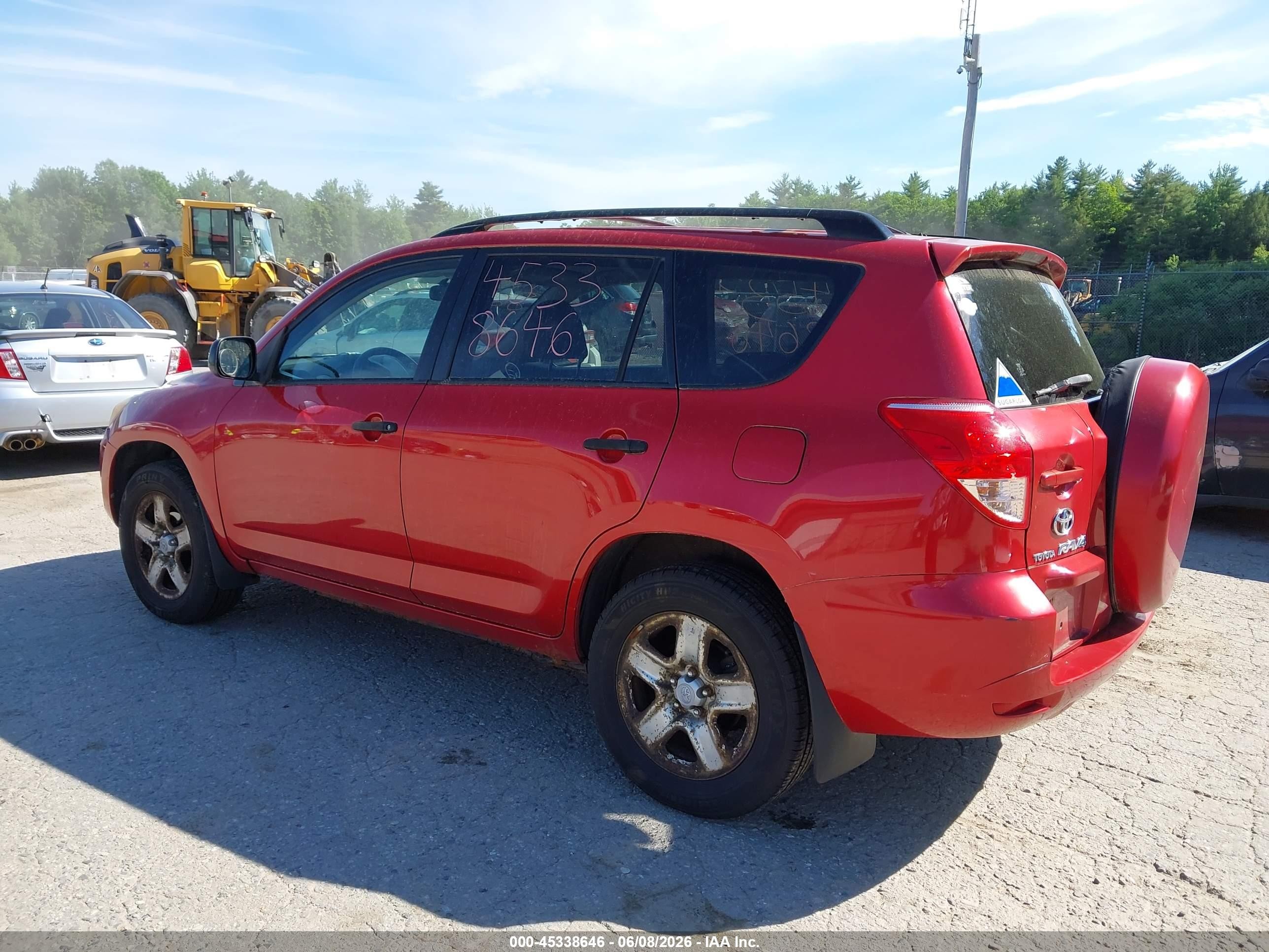 2006 Toyota Rav4   Red vin: JTMBD33V465043385