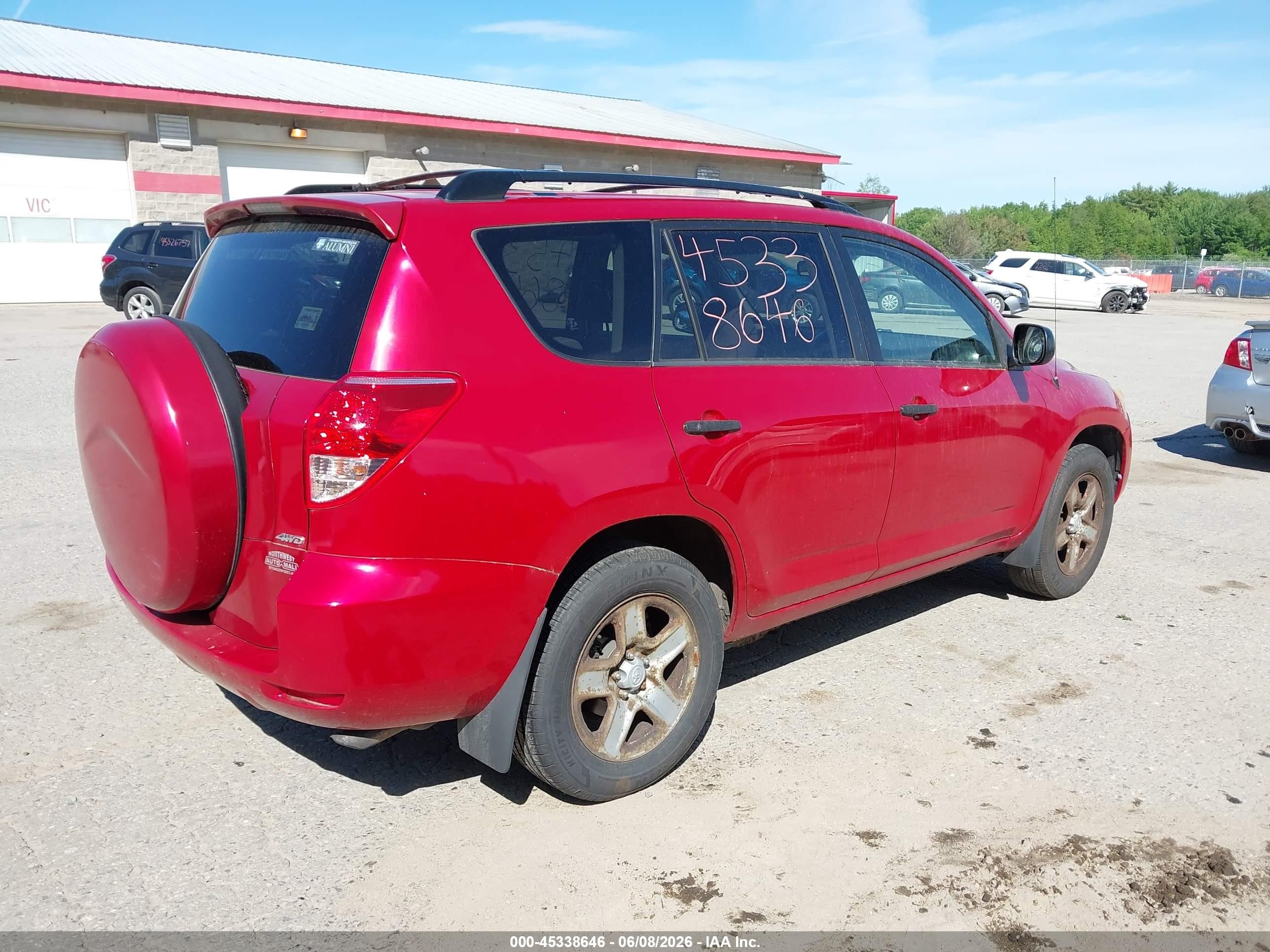 2006 Toyota Rav4   Red vin: JTMBD33V465043385