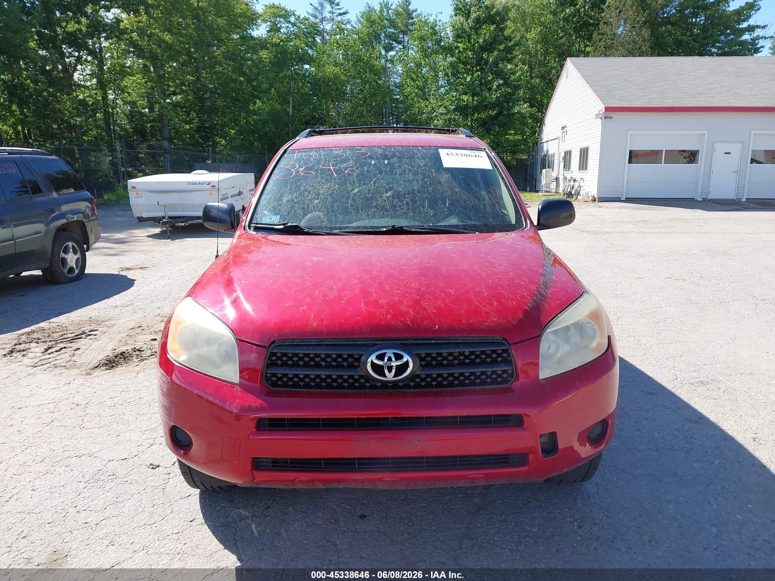 2006 Toyota Rav4   Red vin: JTMBD33V465043385