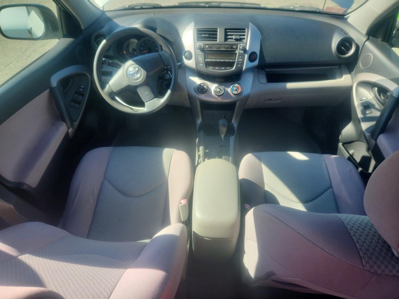 2006 Toyota Rav4 Base Silver vin: JTMBD33V466011255