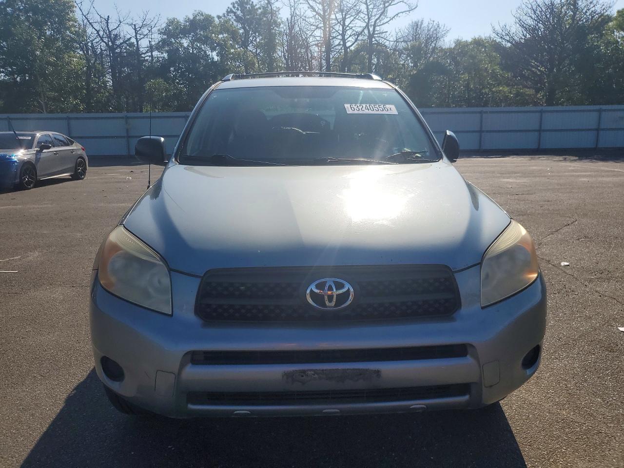 2007 Toyota Rav4 Base Silver vin: JTMBD33V476025514