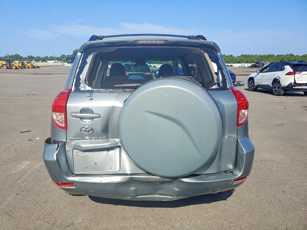 2007 Toyota Rav4 Base Silver vin: JTMBD33V476025514