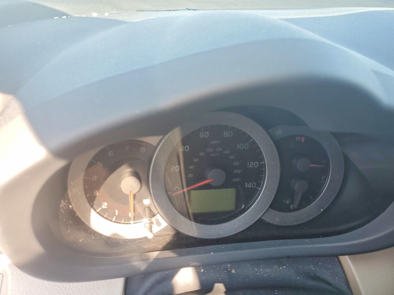 2007 Toyota Rav4 Base Silver vin: JTMBD33V476025514