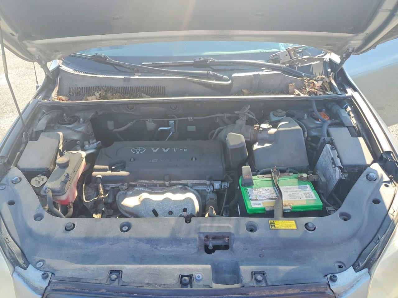 2007 Toyota Rav4 Base Silver vin: JTMBD33V476025514