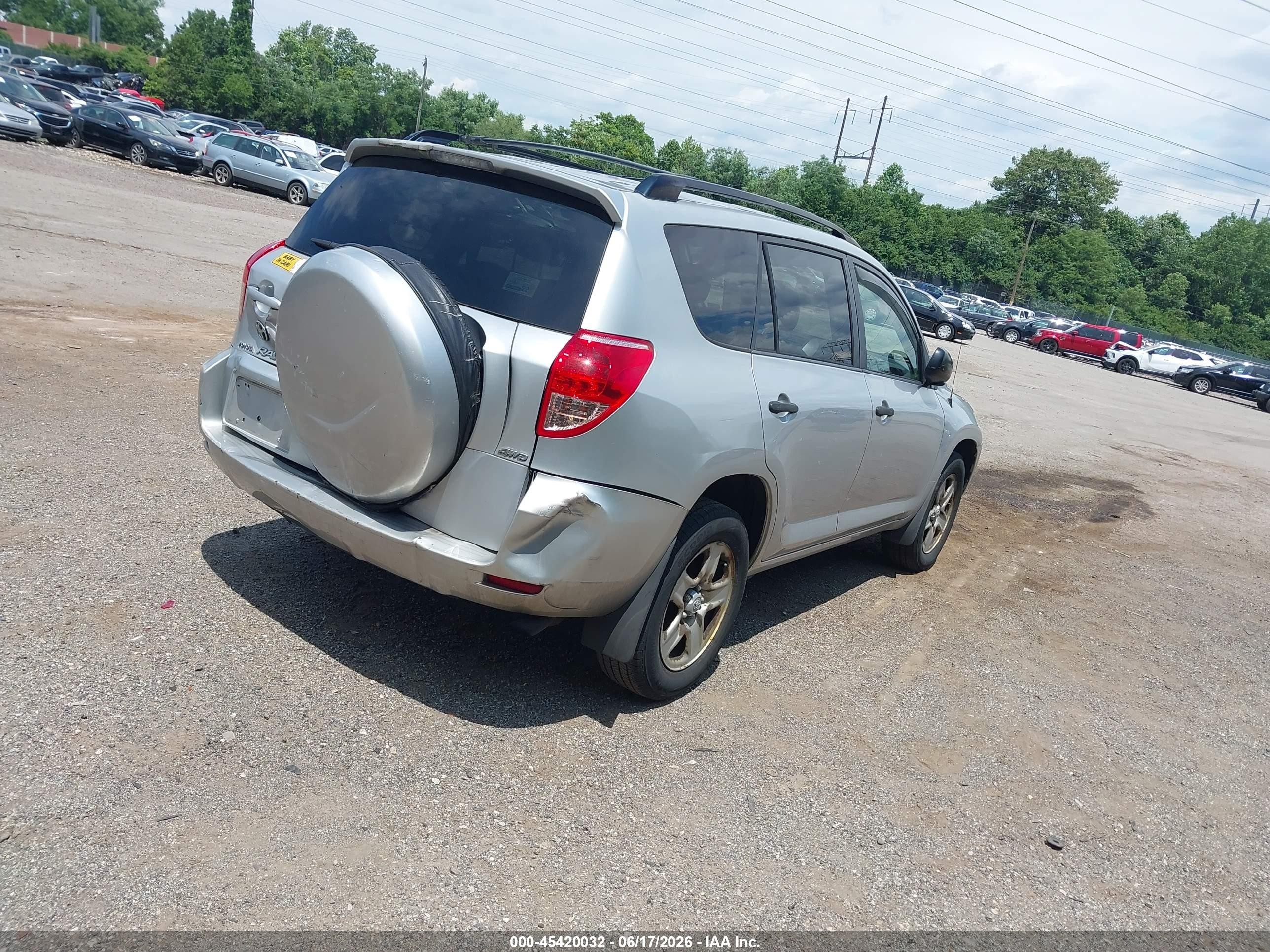 2007 Toyota Rav4   Silver vin: JTMBD33V476029160