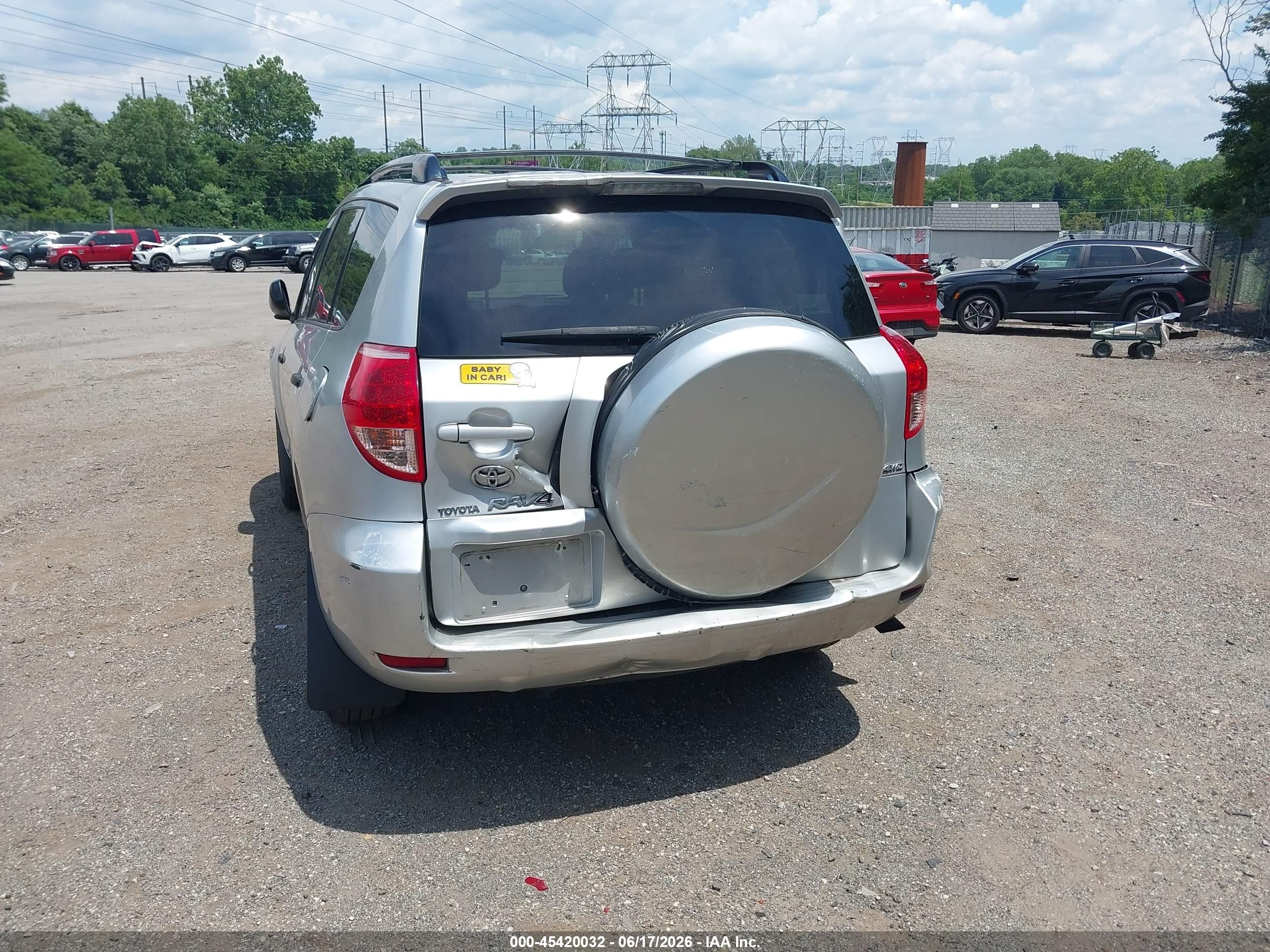 2007 Toyota Rav4   Silver vin: JTMBD33V476029160