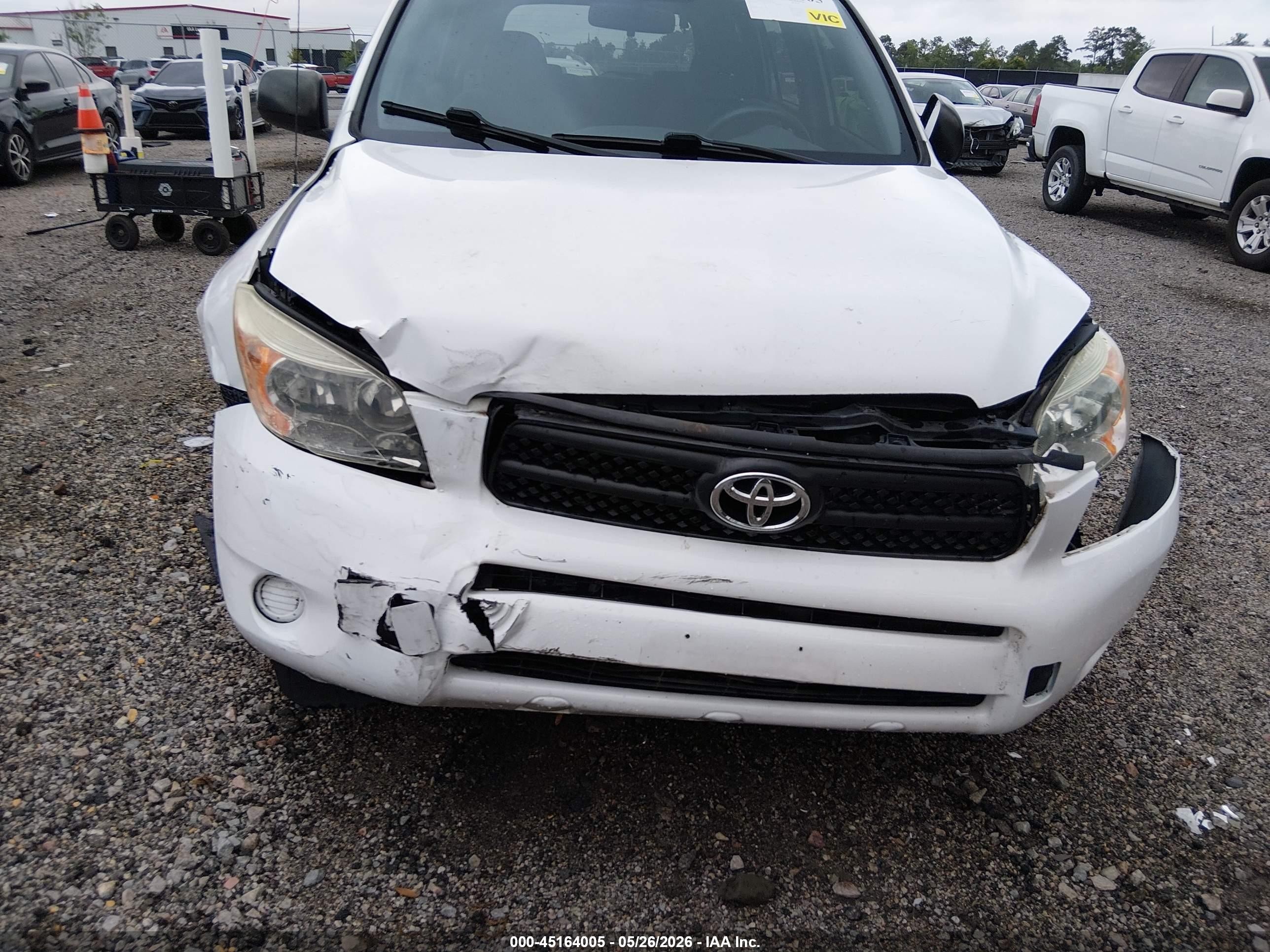 2007 Toyota Rav4   White vin: JTMBD33V476048260