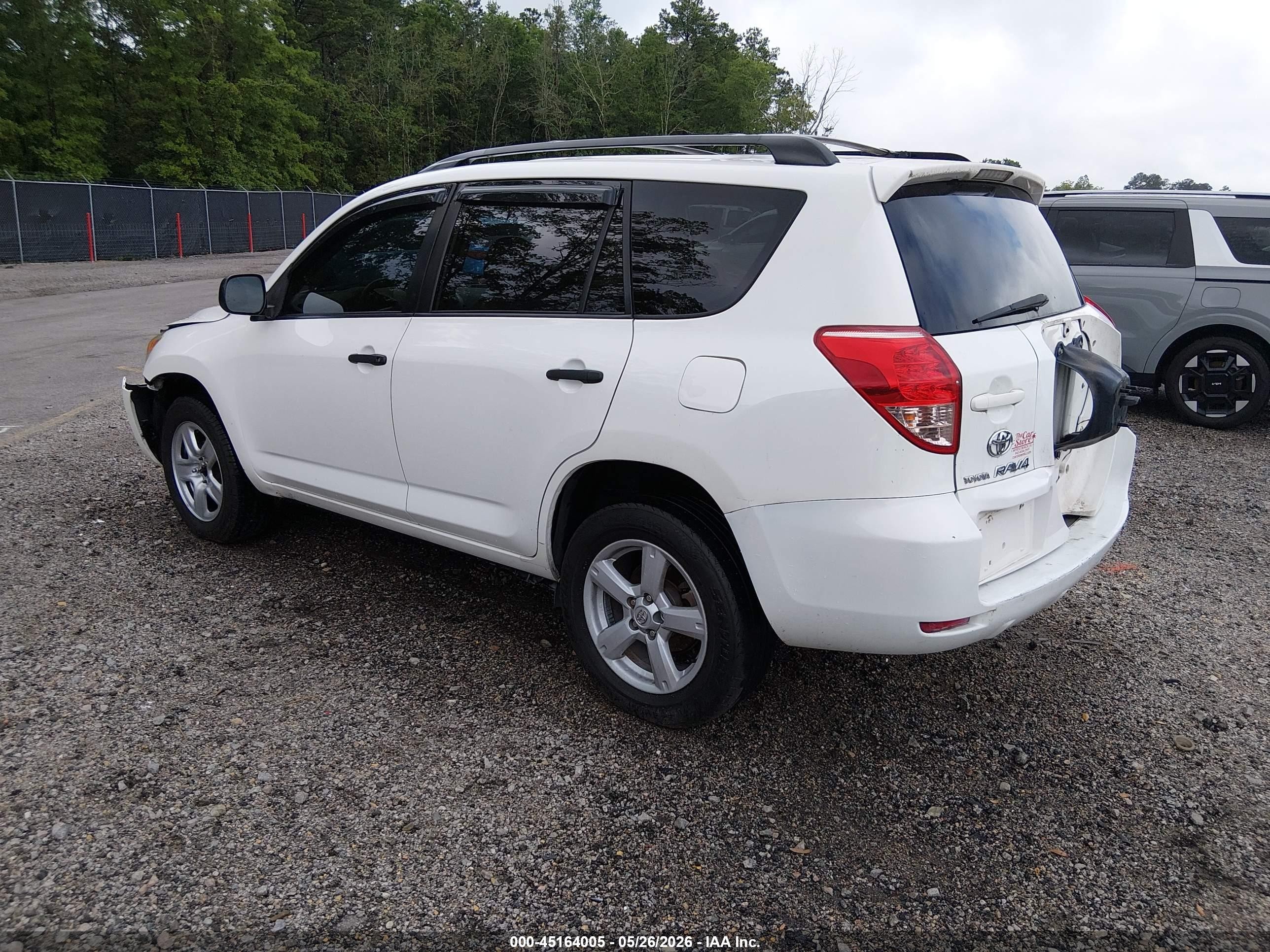 2007 Toyota Rav4   White vin: JTMBD33V476048260