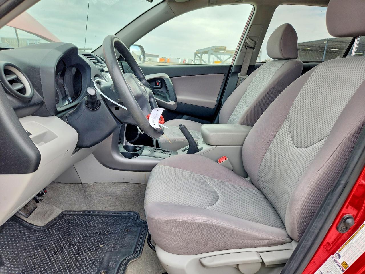 2008 Toyota Rav4 Base Red vin: JTMBD33V485199655