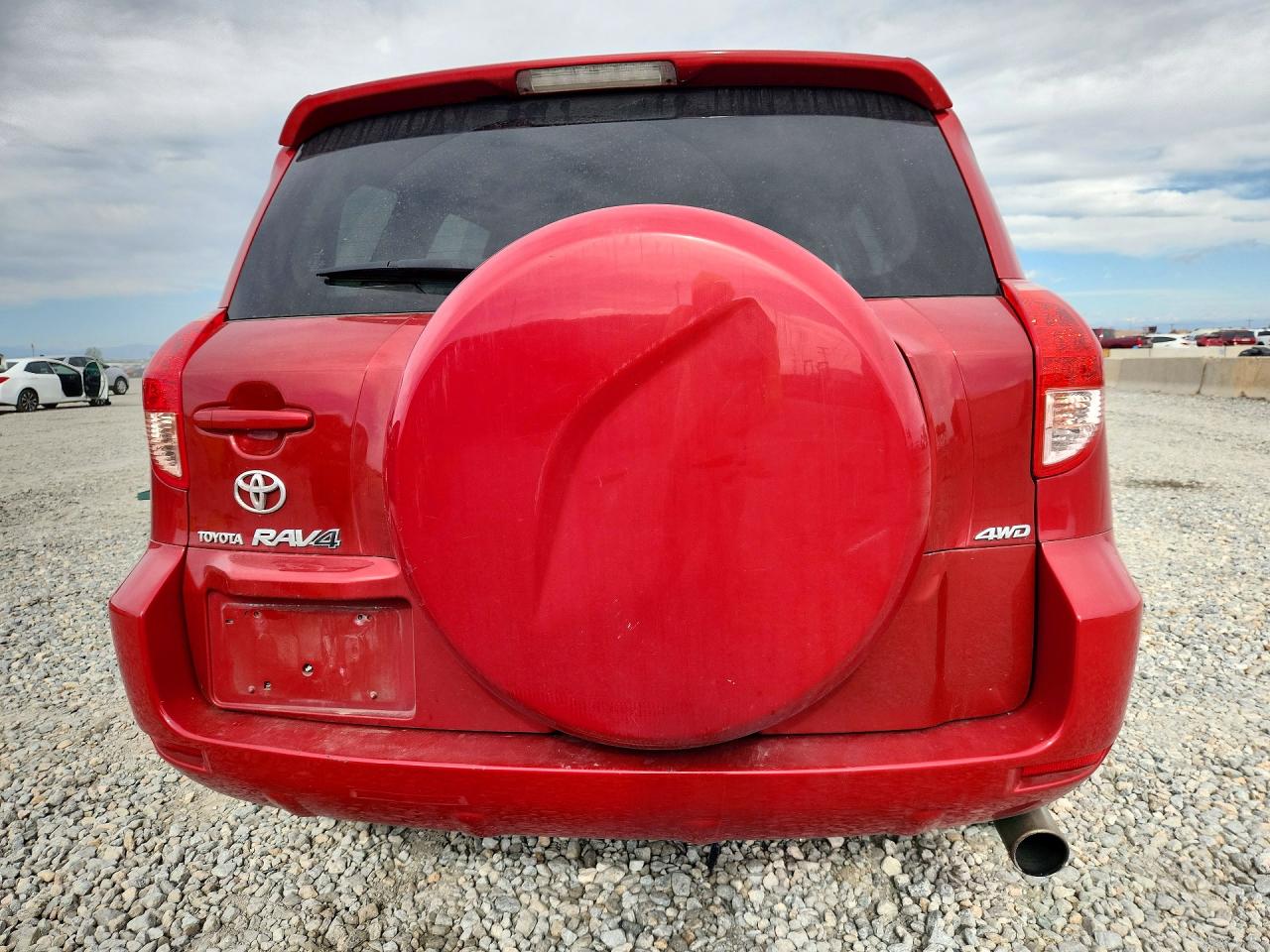 2008 Toyota Rav4 Base Red vin: JTMBD33V485199655