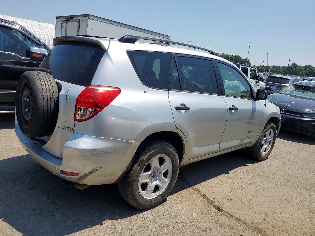 2008 Toyota Rav4 Base Silver vin: JTMBD33V485208063